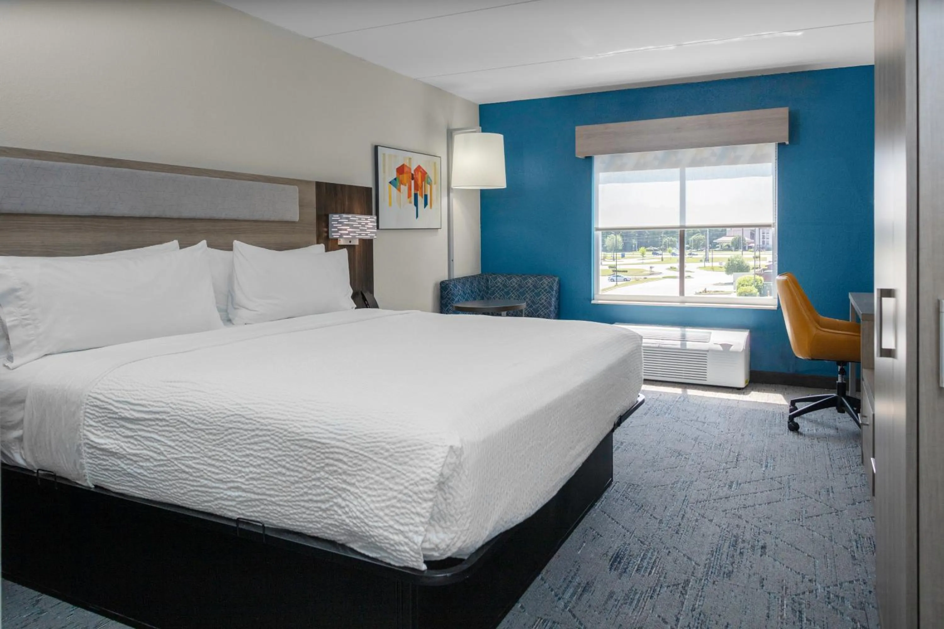 Bedroom, Bed in Holiday Inn Express - Rocky Mount - Sports Center by IHG
