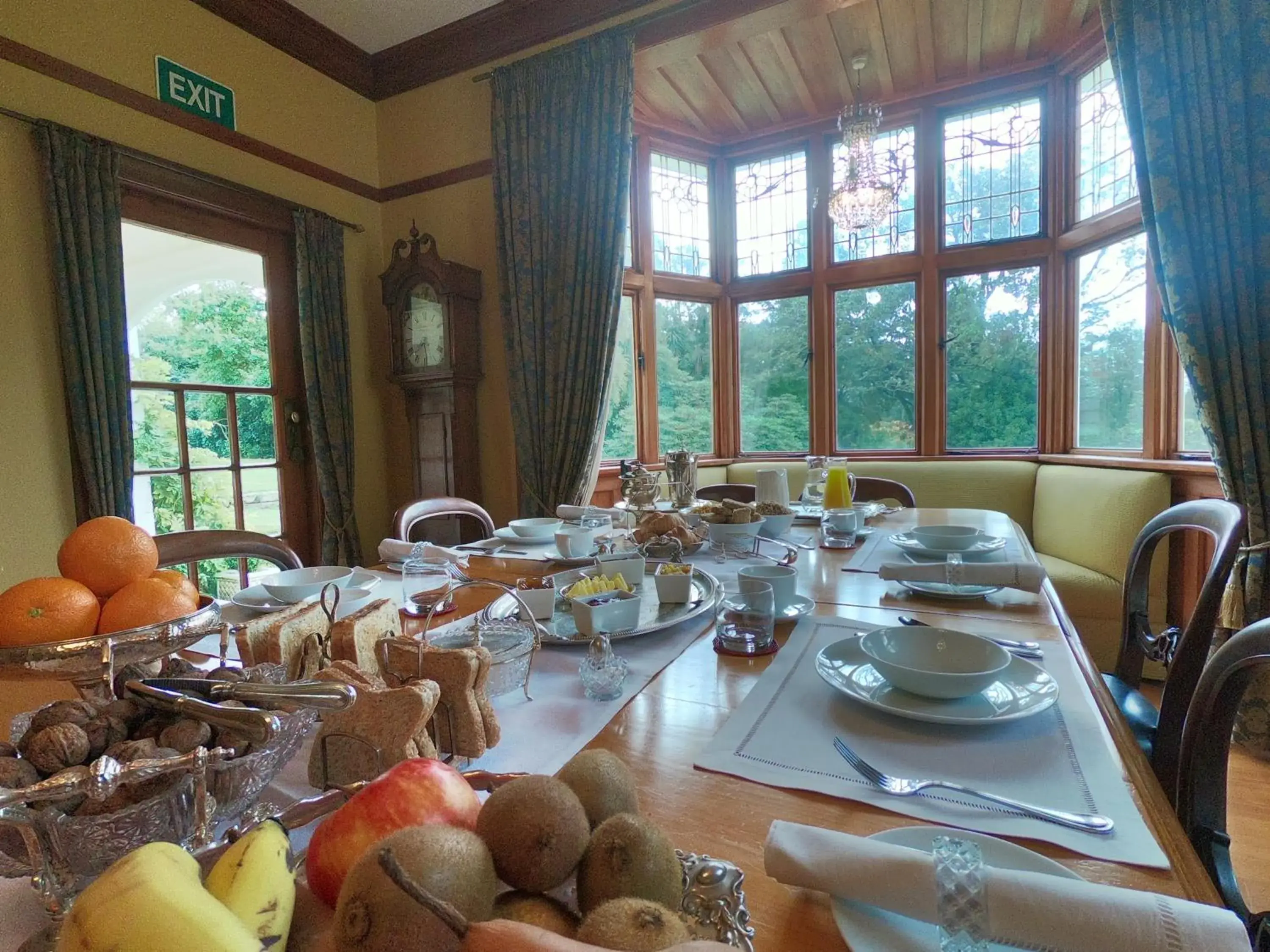 Breakfast in Gunyah Country Estate Breakfast in Gunyah Country Estate