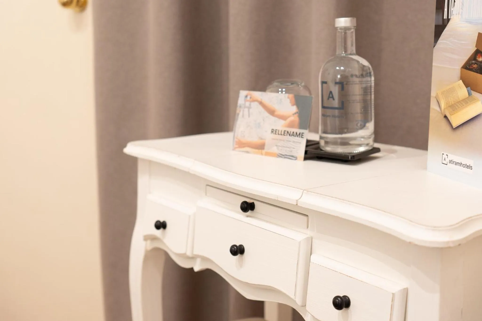 Photo of the whole room in Mesón Castilla Atiram Hotels