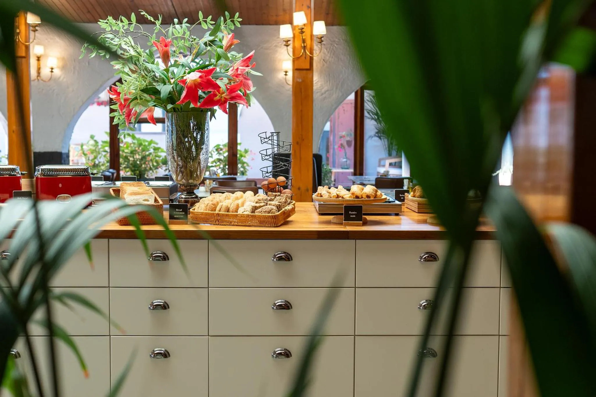 Breakfast in Mesón Castilla Atiram Hotels