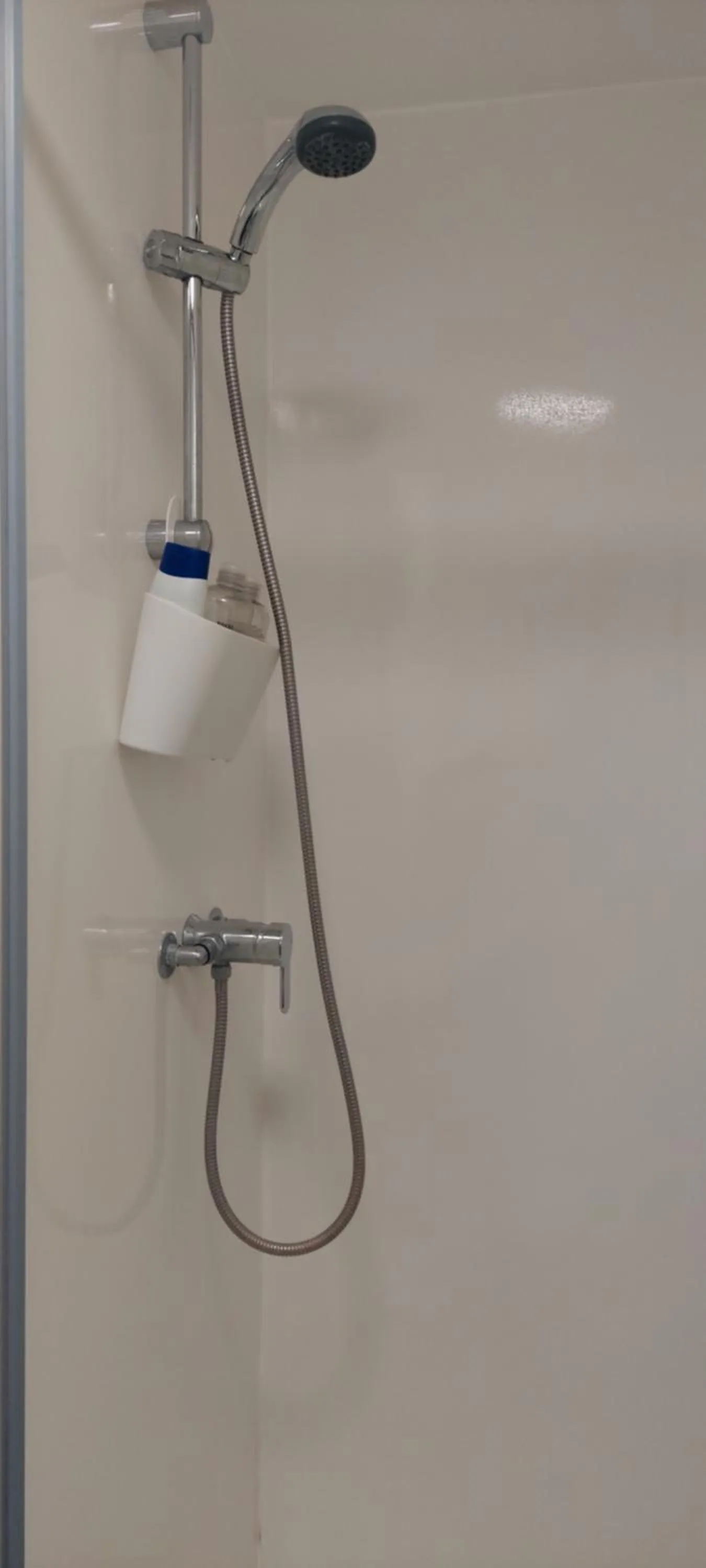 Shower in Modern, well located en-suite rooms with parking & all facilities