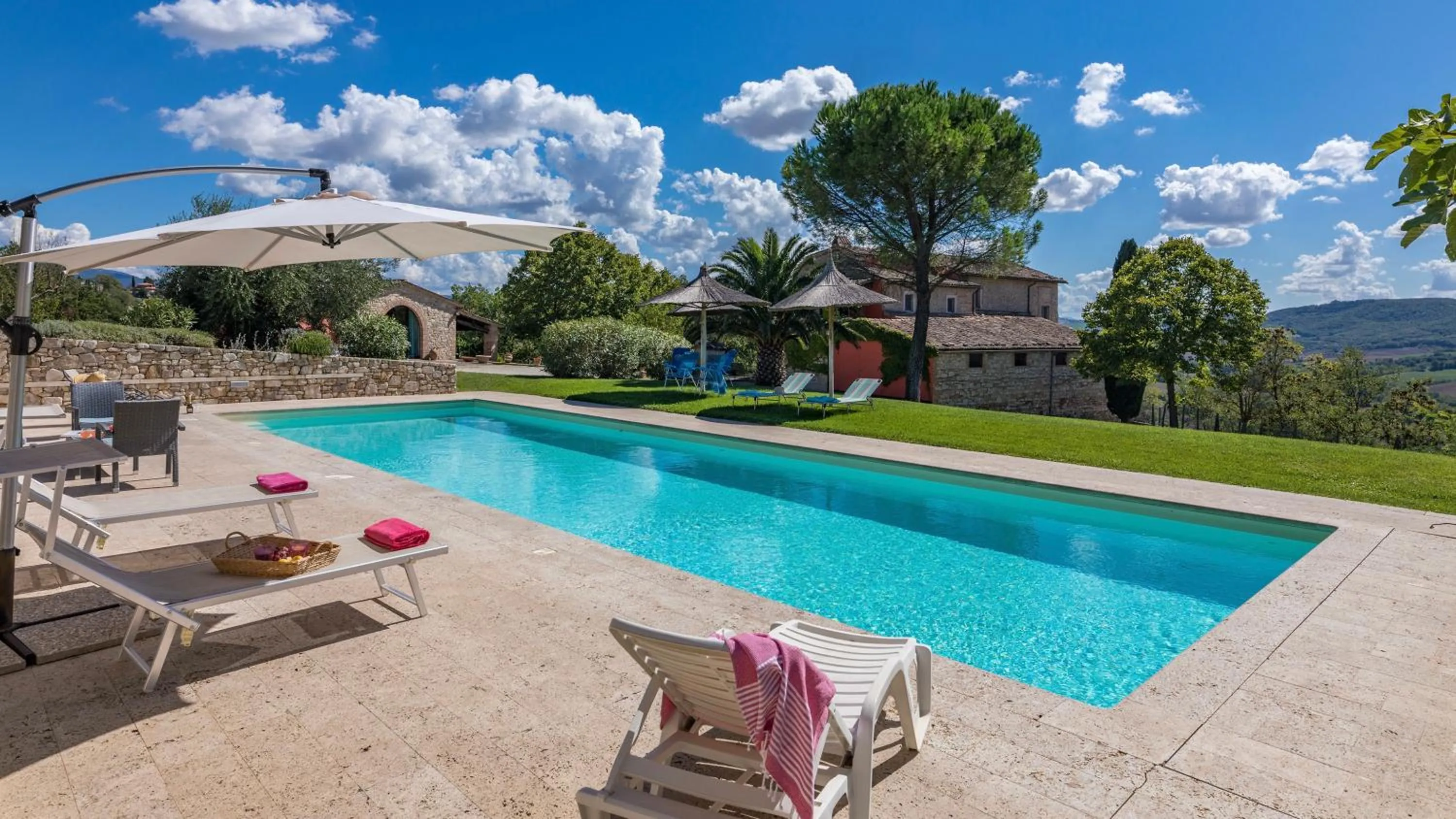 Villa Le Logge 12, Emma Villas