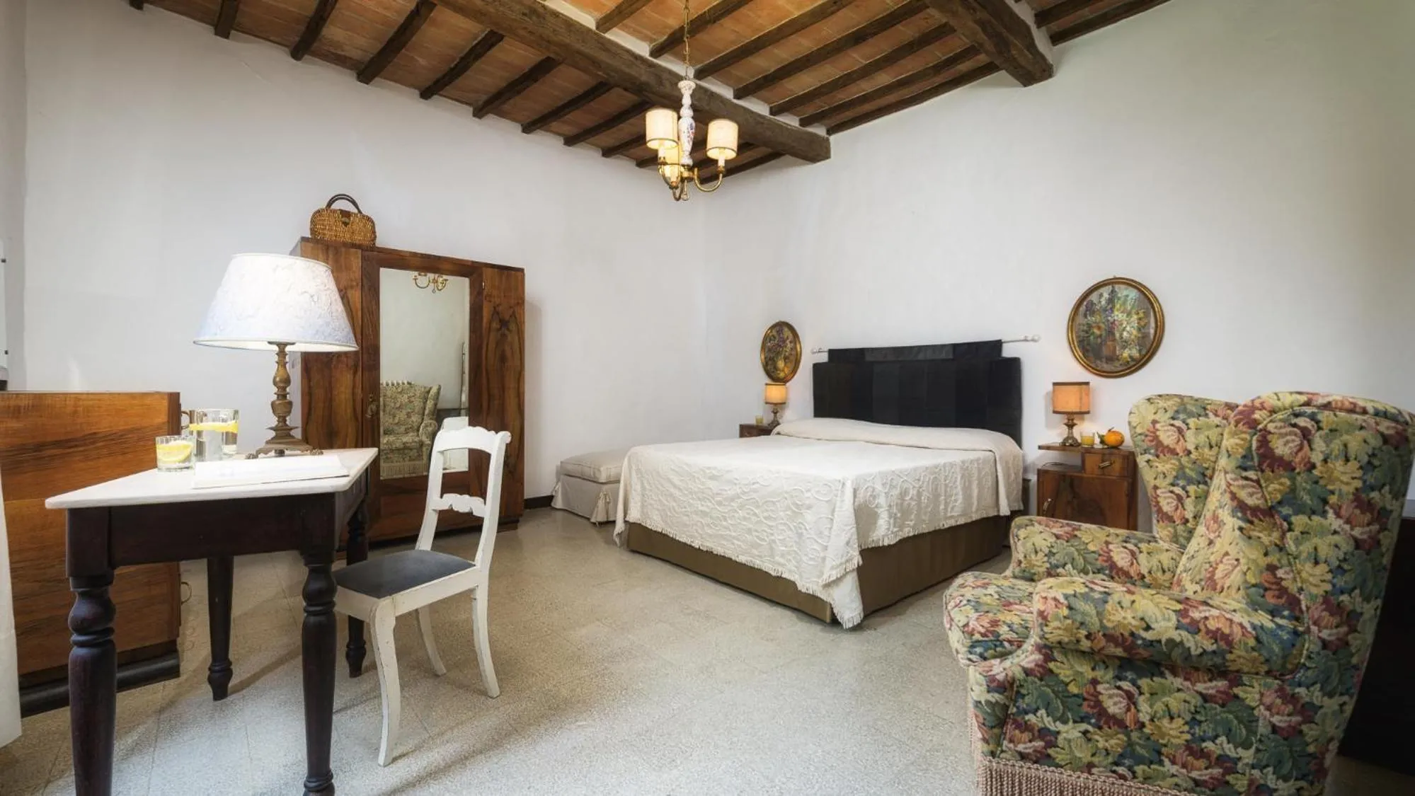 Villa Le Logge 12, Emma Villas