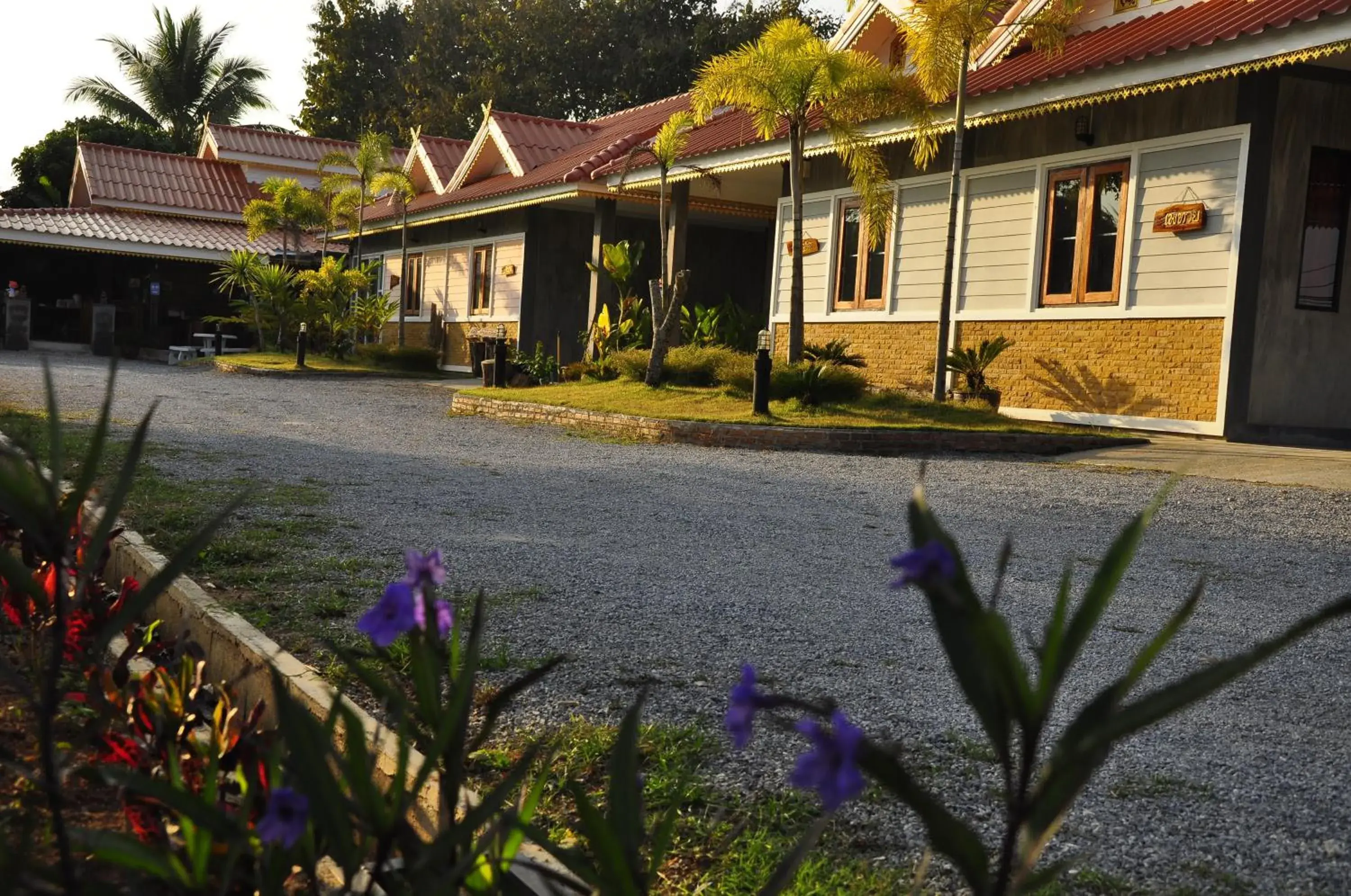 Facade/entrance in Chiang Rai Khuakrae Resort Facade/entrance in Chiang Rai Khuakrae Resort