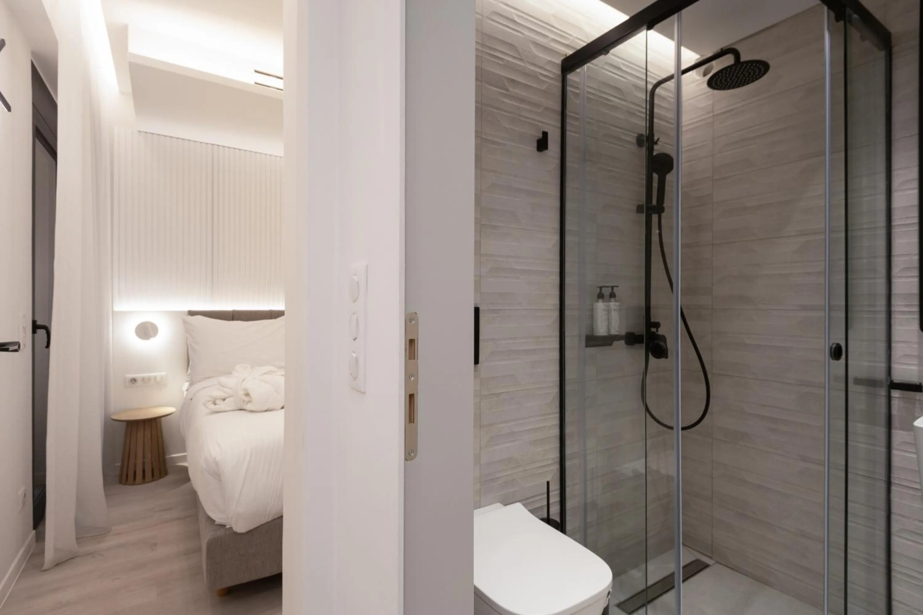 Shower in Incanto Boutique Suites - Mets