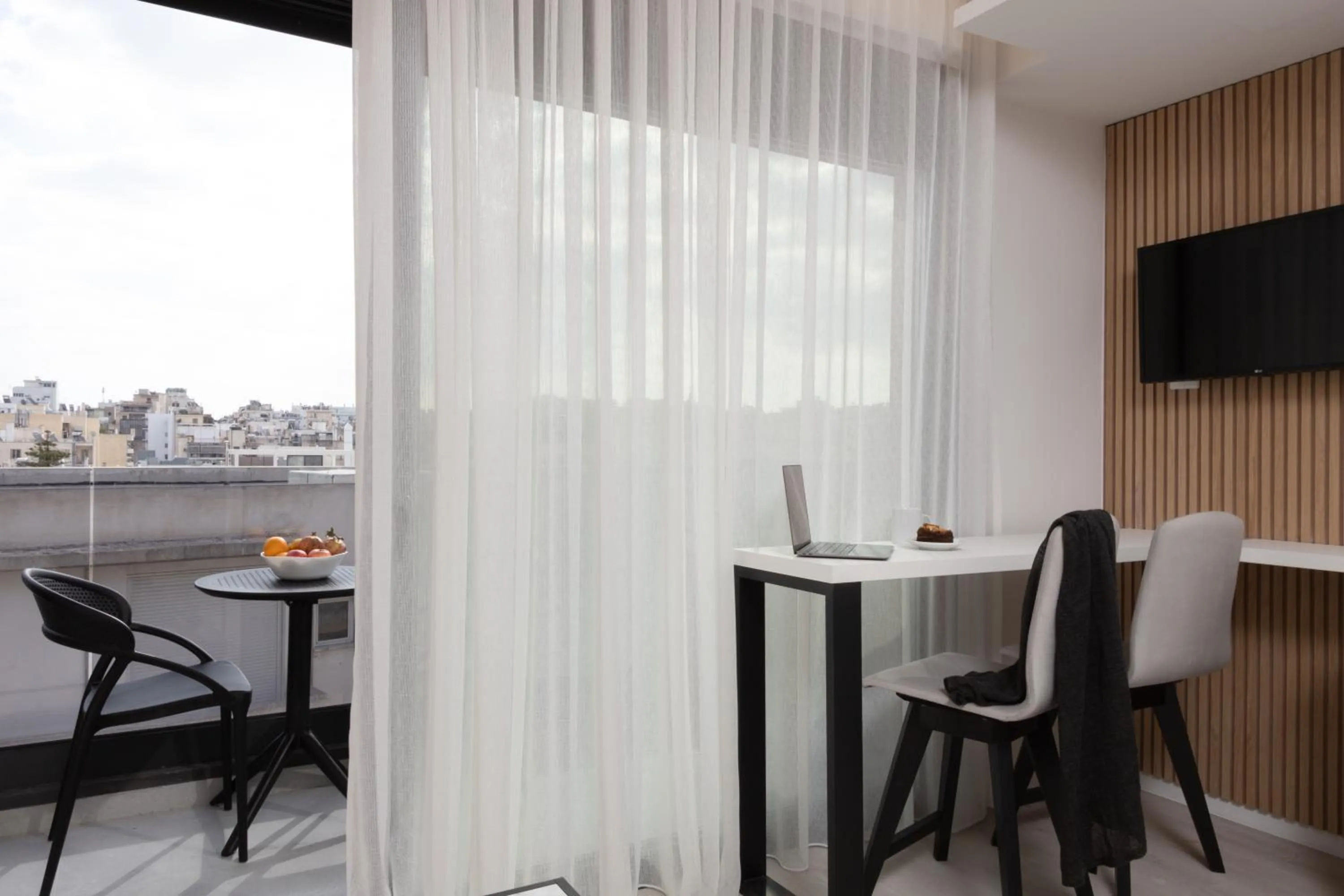 TV and multimedia in Incanto Boutique Suites - Mets