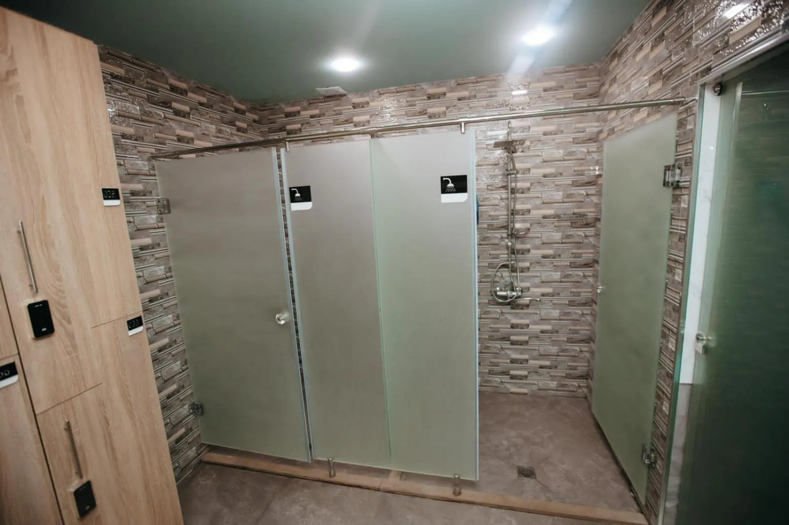 Shower in Castle Resort Spa Hotel