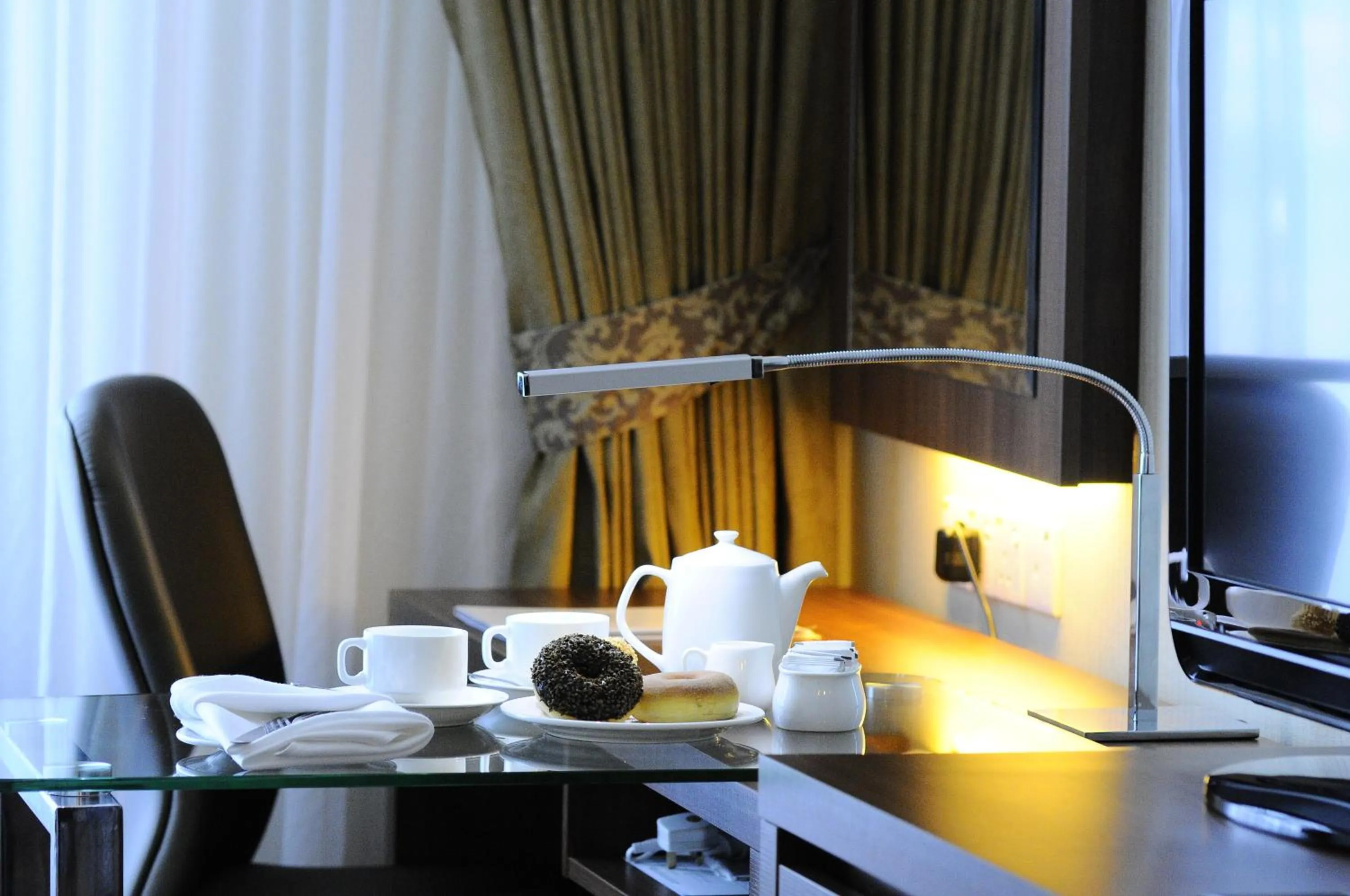 Coffee/tea facilities in The Katerina Hotel