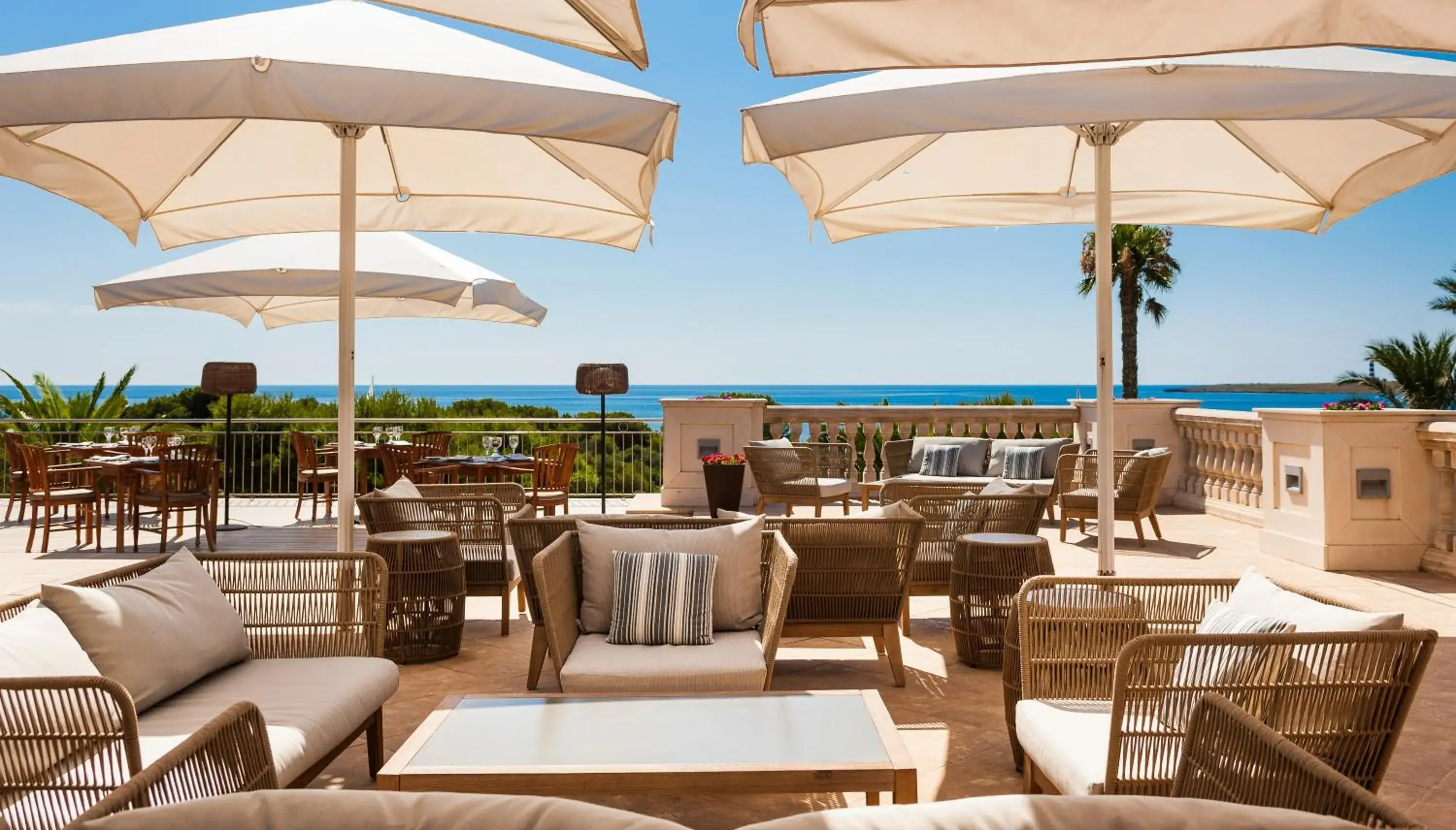 Lounge or bar in Insotel Punta Prima Prestige Suites & Spa Lounge or bar in Insotel Punta Prima Prestige Suites & Spa