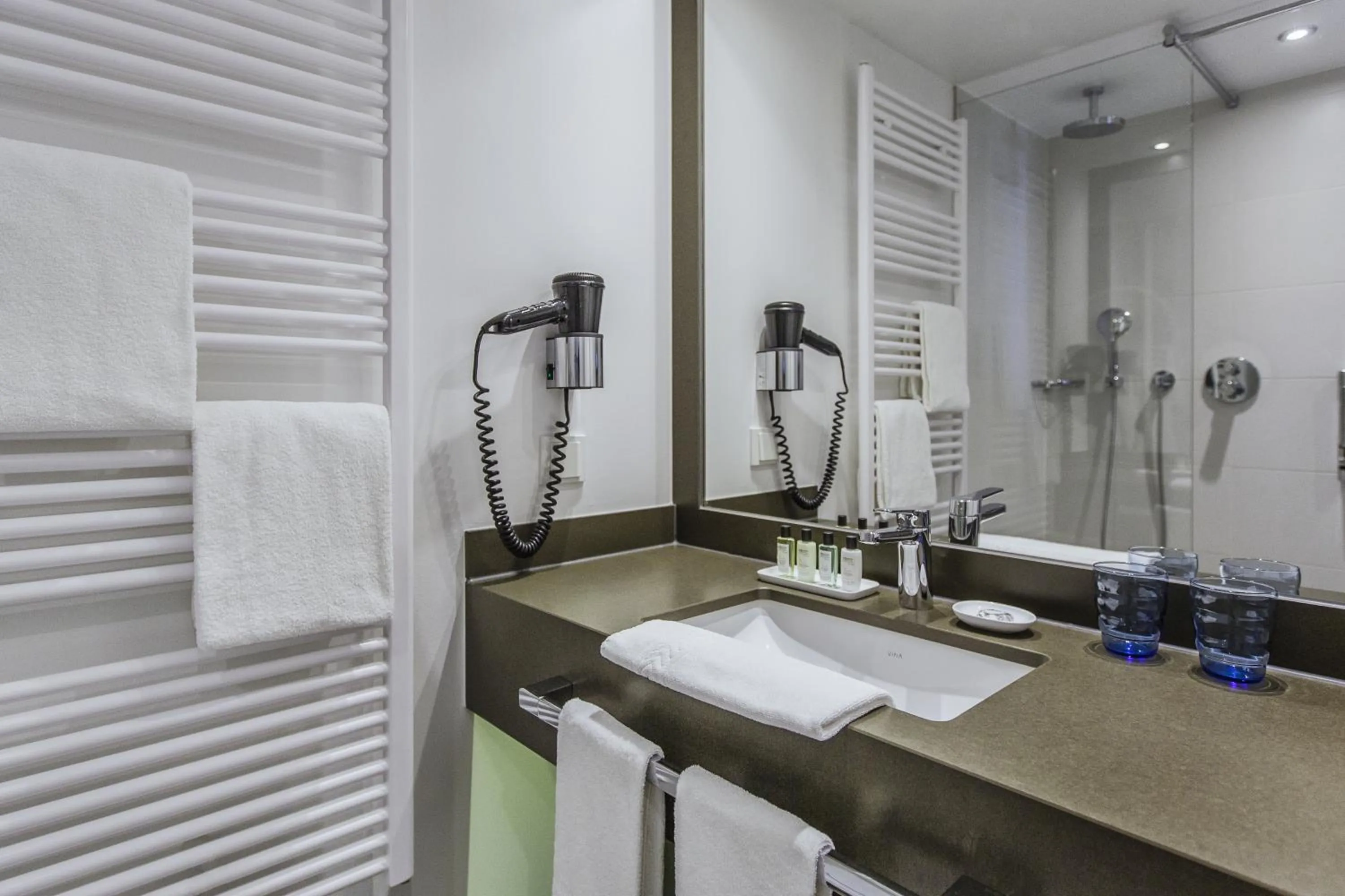 Bathroom in The Alex Hotel