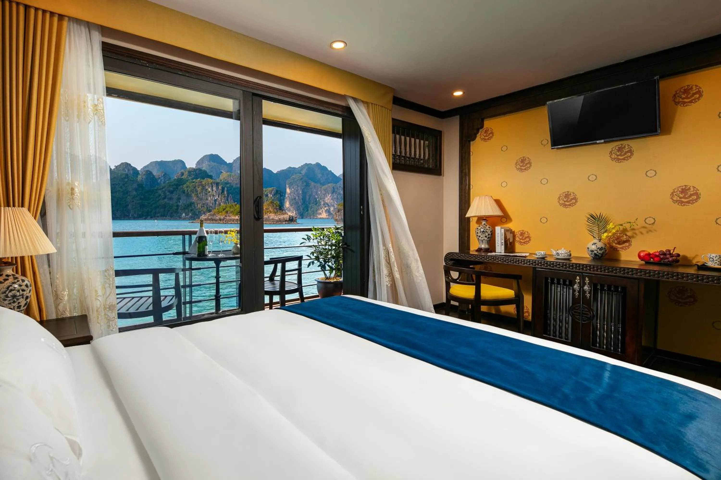 View (from property/room), Bed in Nostalgia Halong Cruise