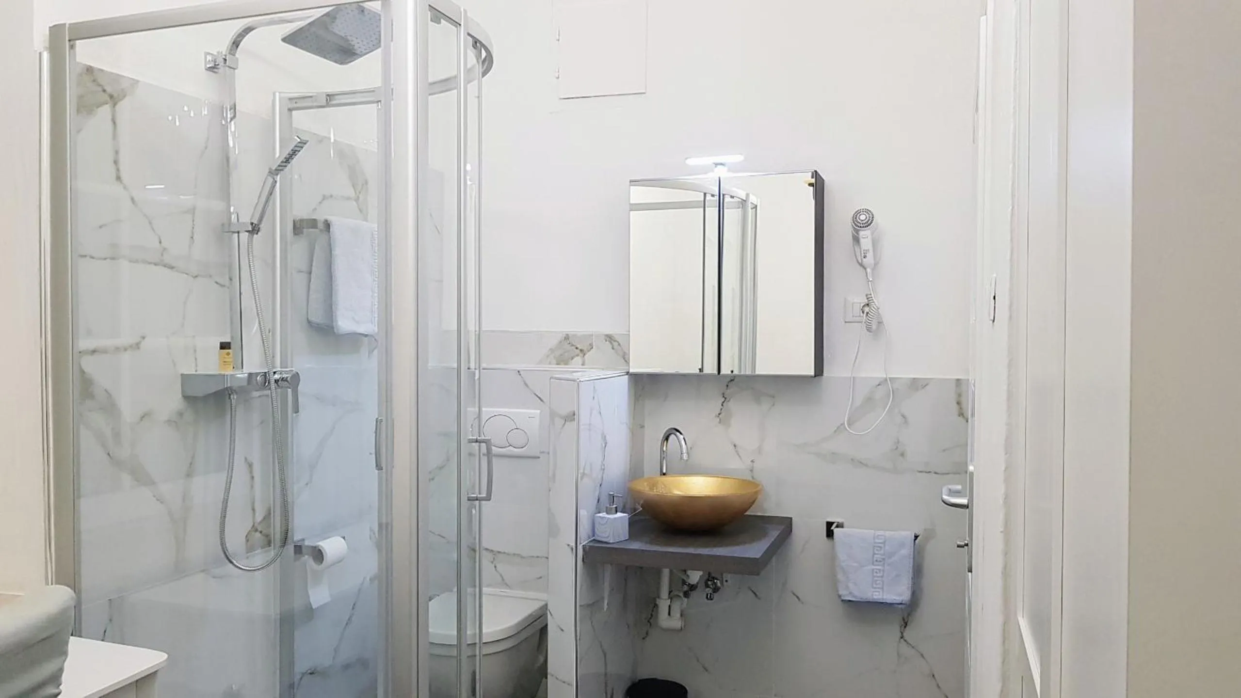 Bathroom in Garni Villa Tyrol - Adults Only