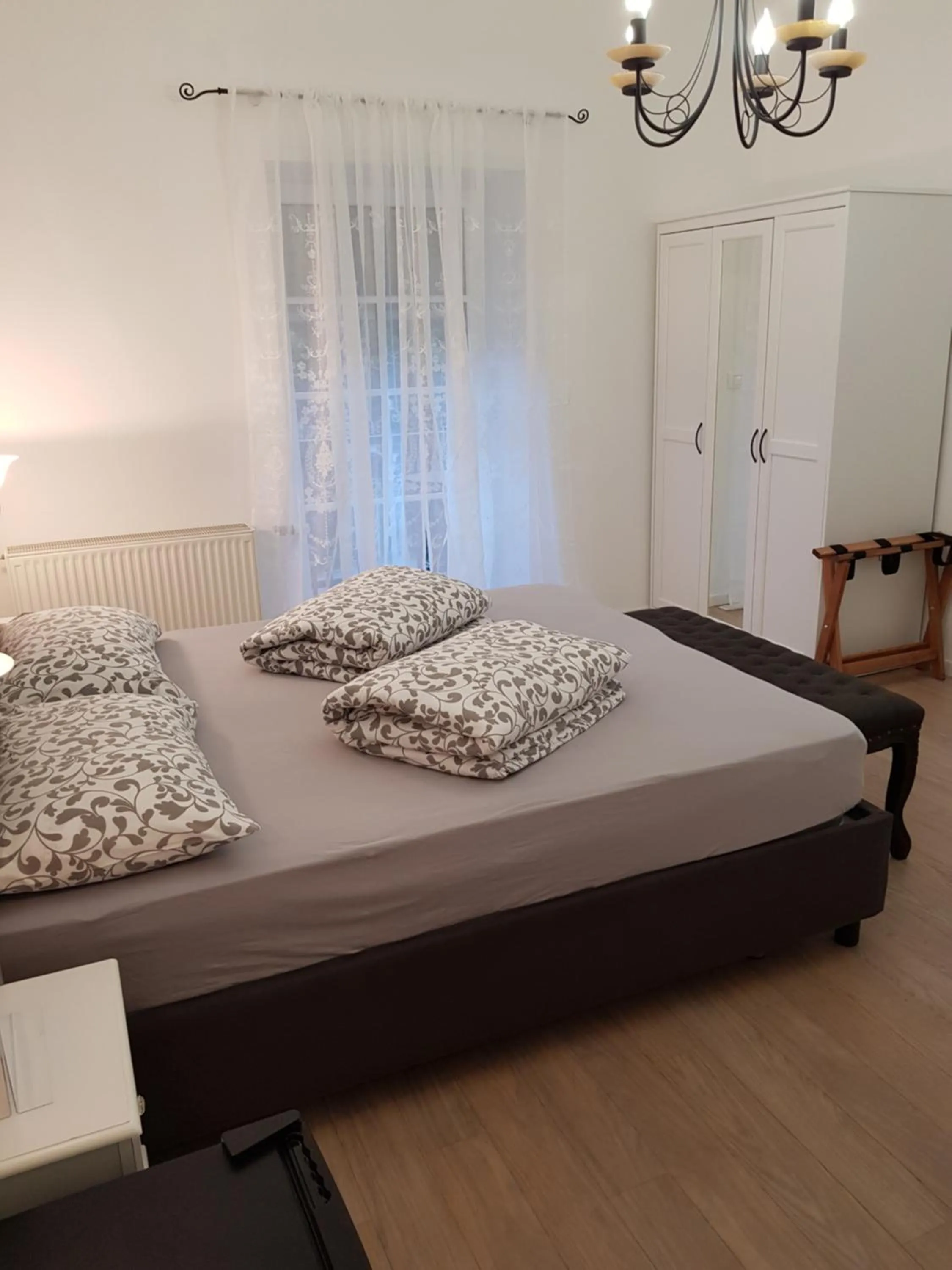 Bedroom, Bed in Garni Villa Tyrol - Adults Only