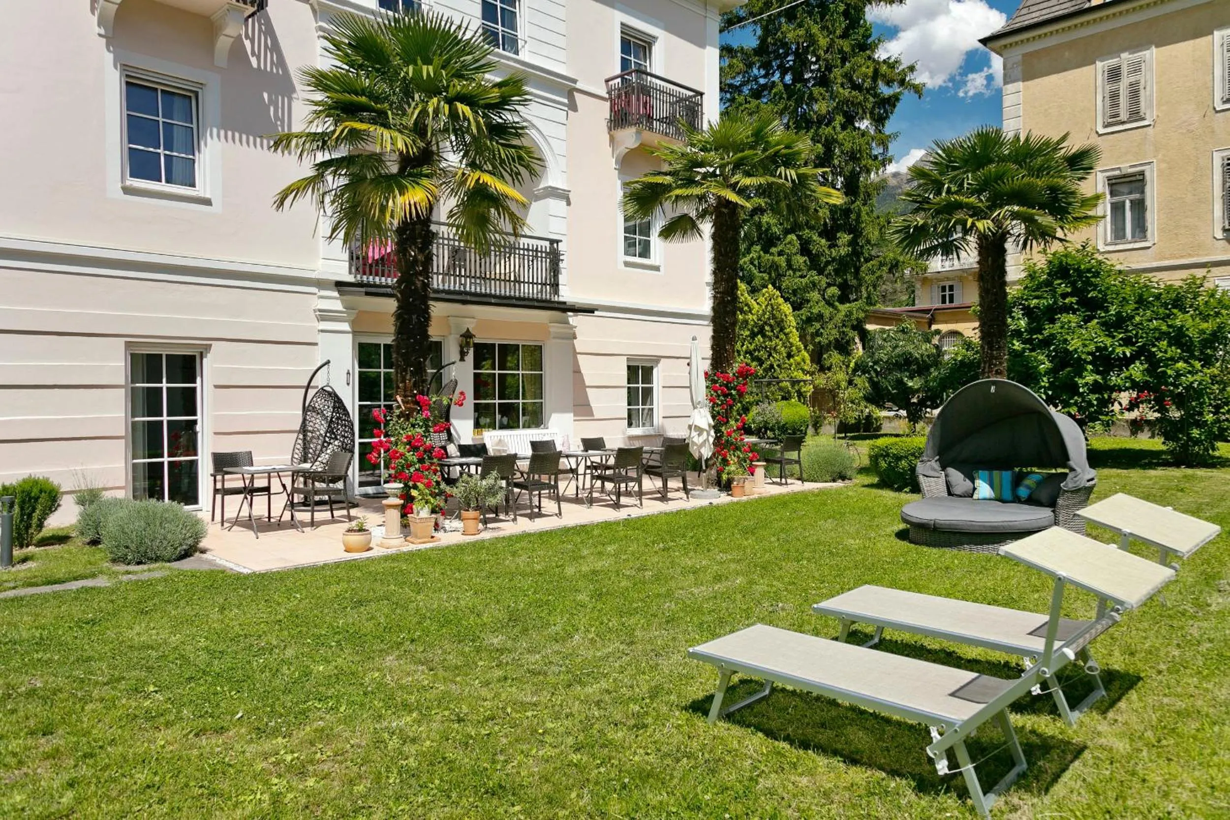 Garden in Garni Villa Tyrol - Adults Only