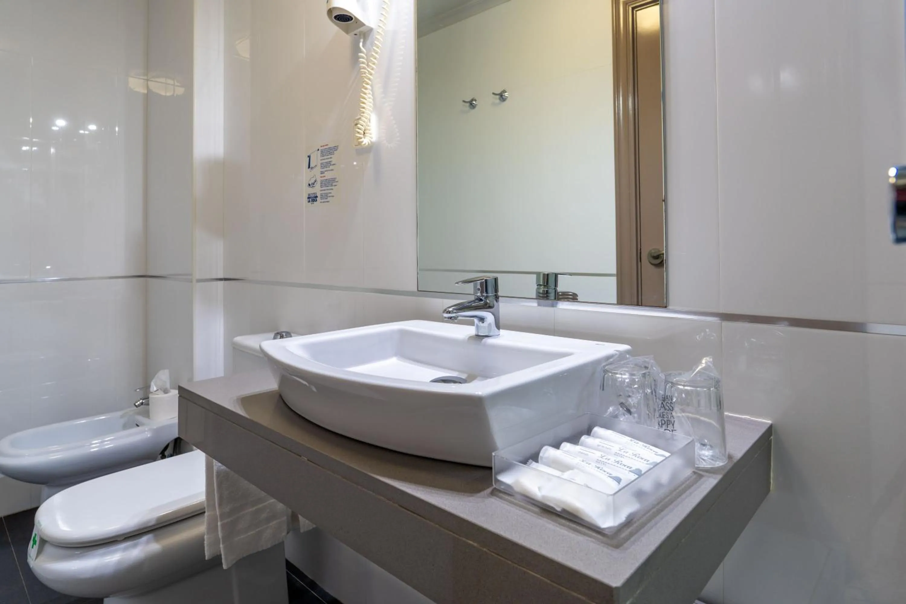 Bathroom in Chateau La Roca