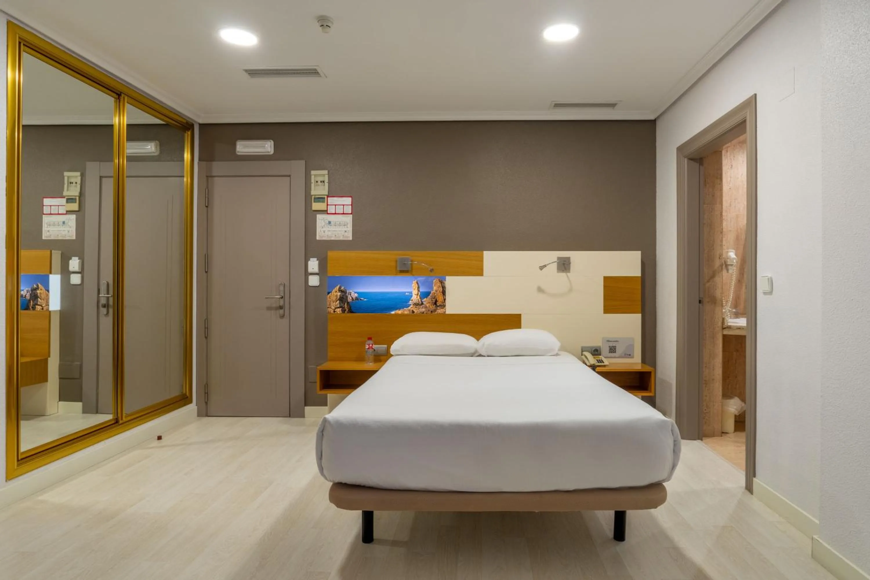 Bed in Chateau La Roca