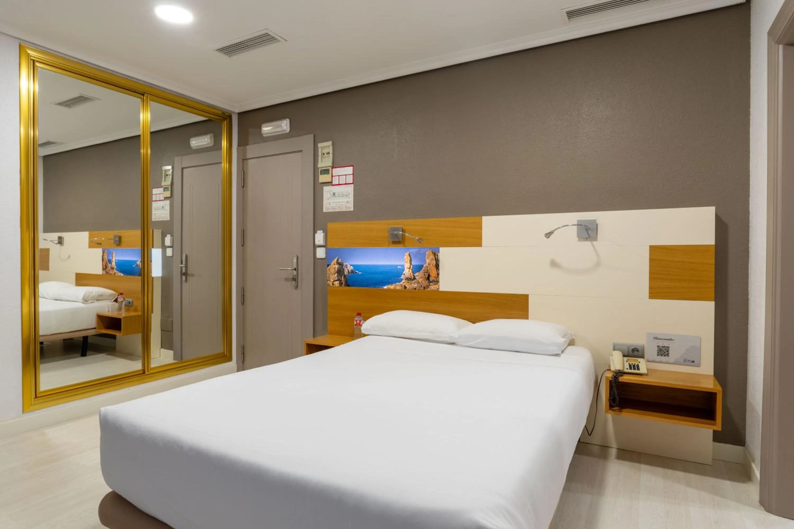 Bed in Chateau La Roca