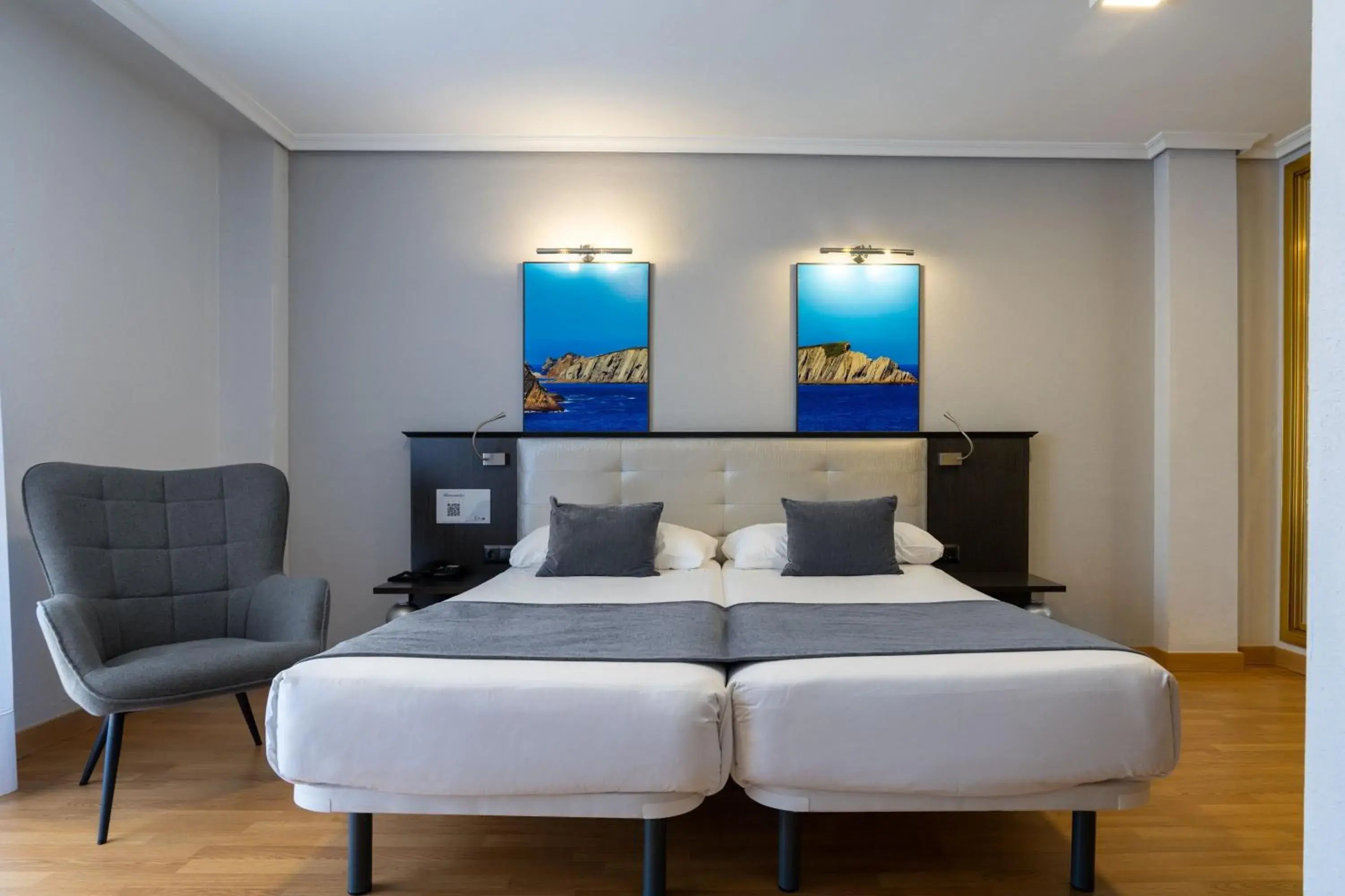 Bedroom, Bed in Chateau La Roca Bedroom, Bed in Chateau La Roca