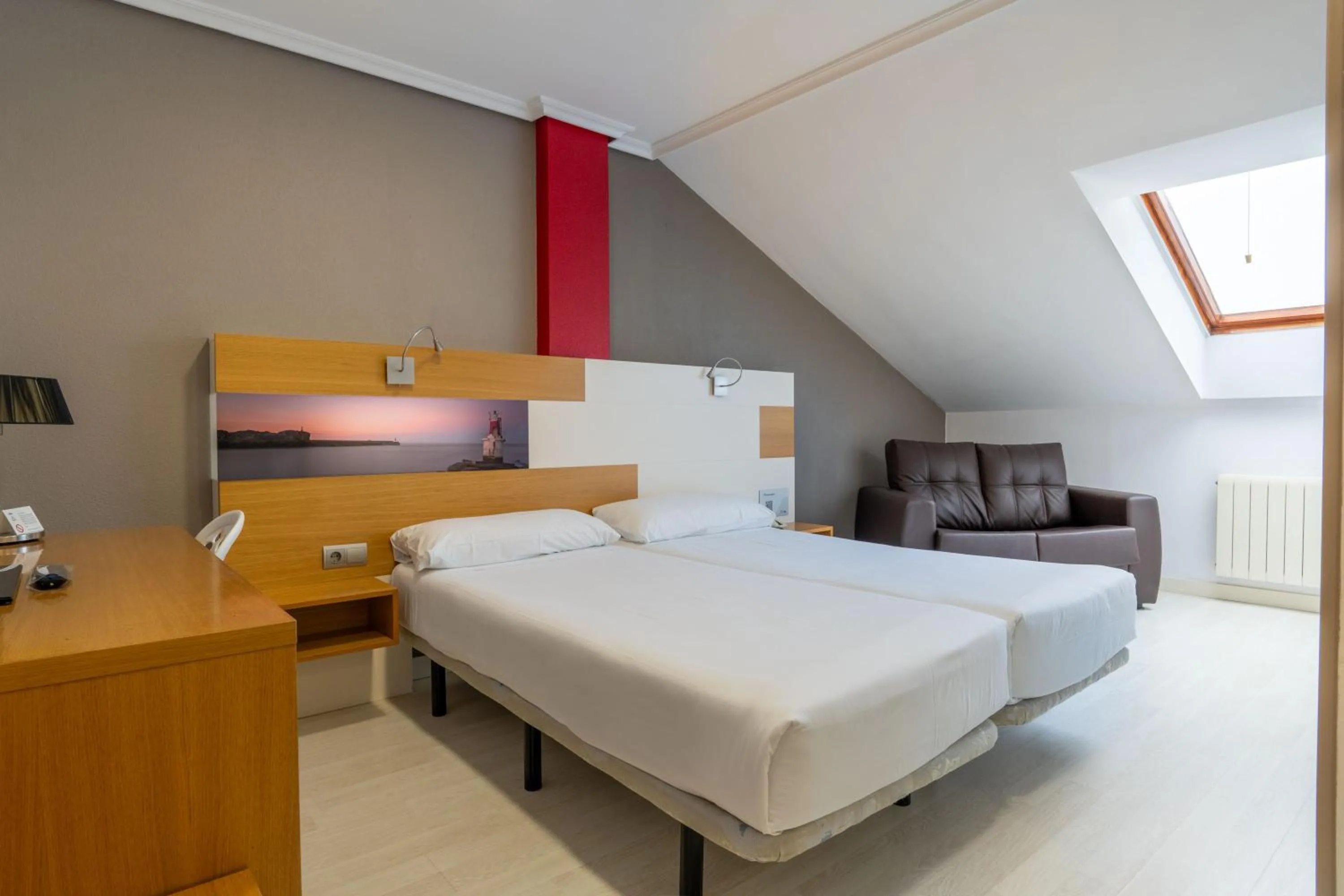 Bedroom, Bed in Chateau La Roca