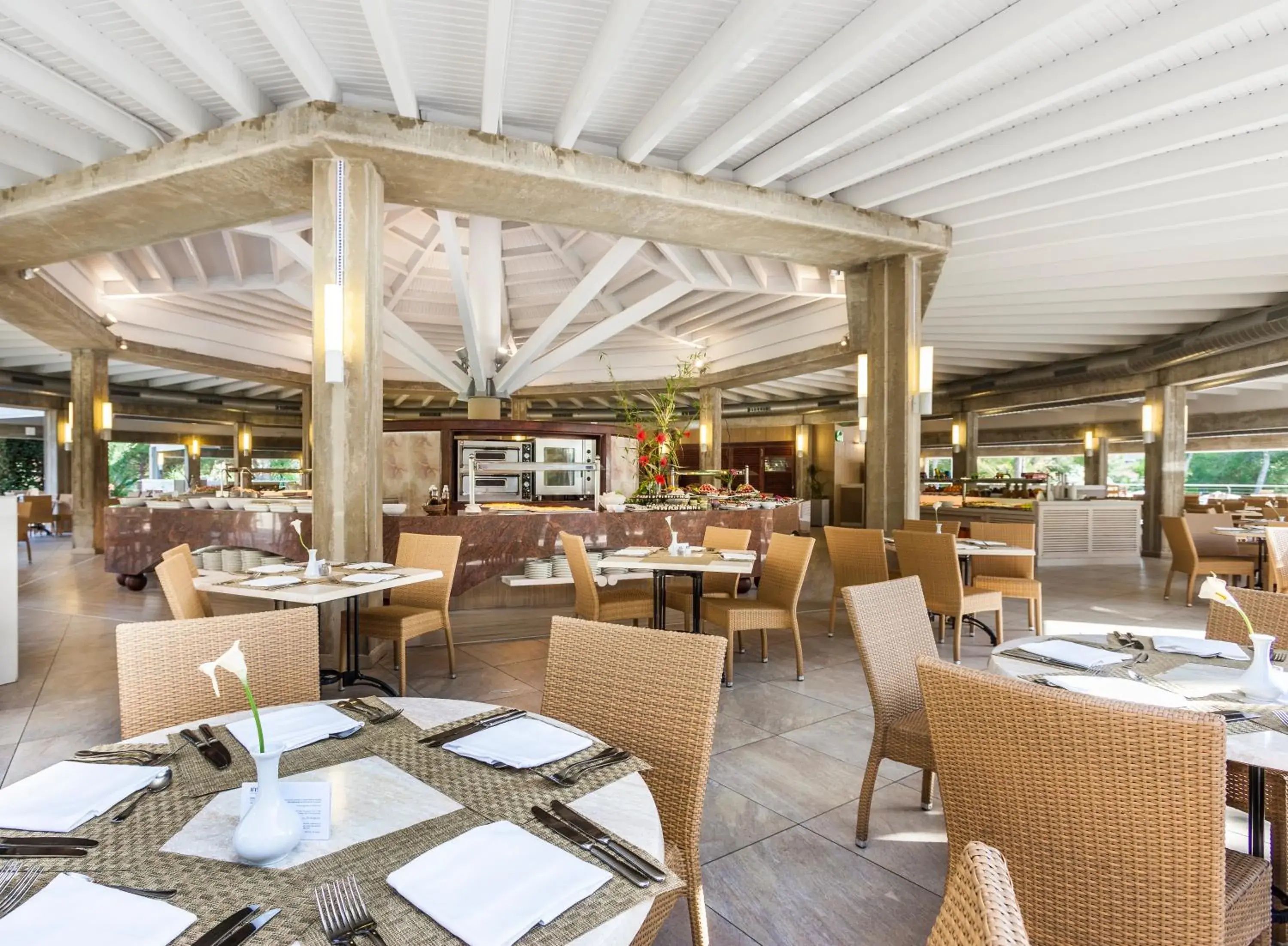 Restaurant/places to eat in Insotel Cala Mandia Resort Restaurant/places to eat in Insotel Cala Mandia Resort