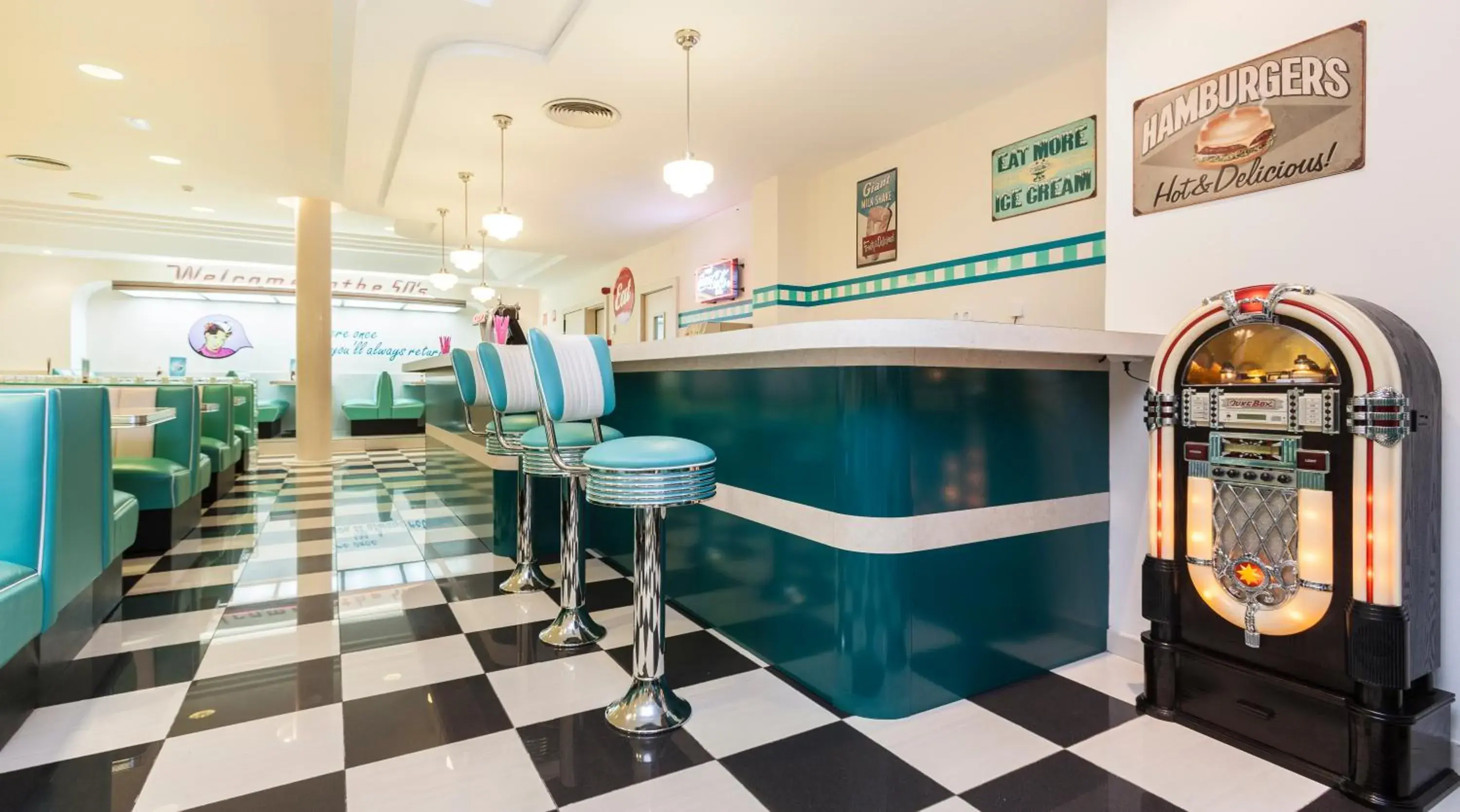 Restaurant/places to eat in Insotel Cala Mandia Resort Restaurant/places to eat in Insotel Cala Mandia Resort