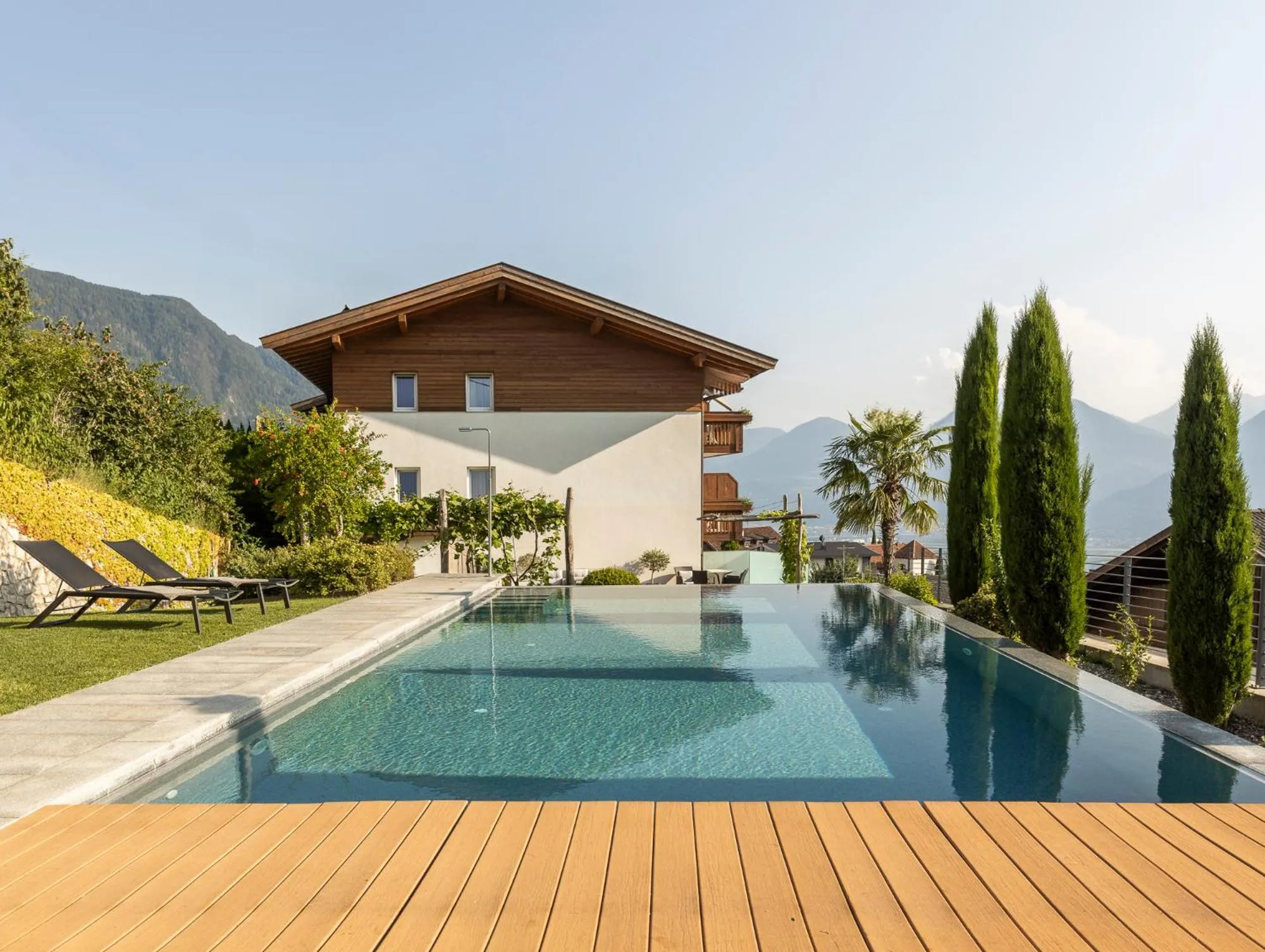 Pool view in Pension Höfler - Fernblick