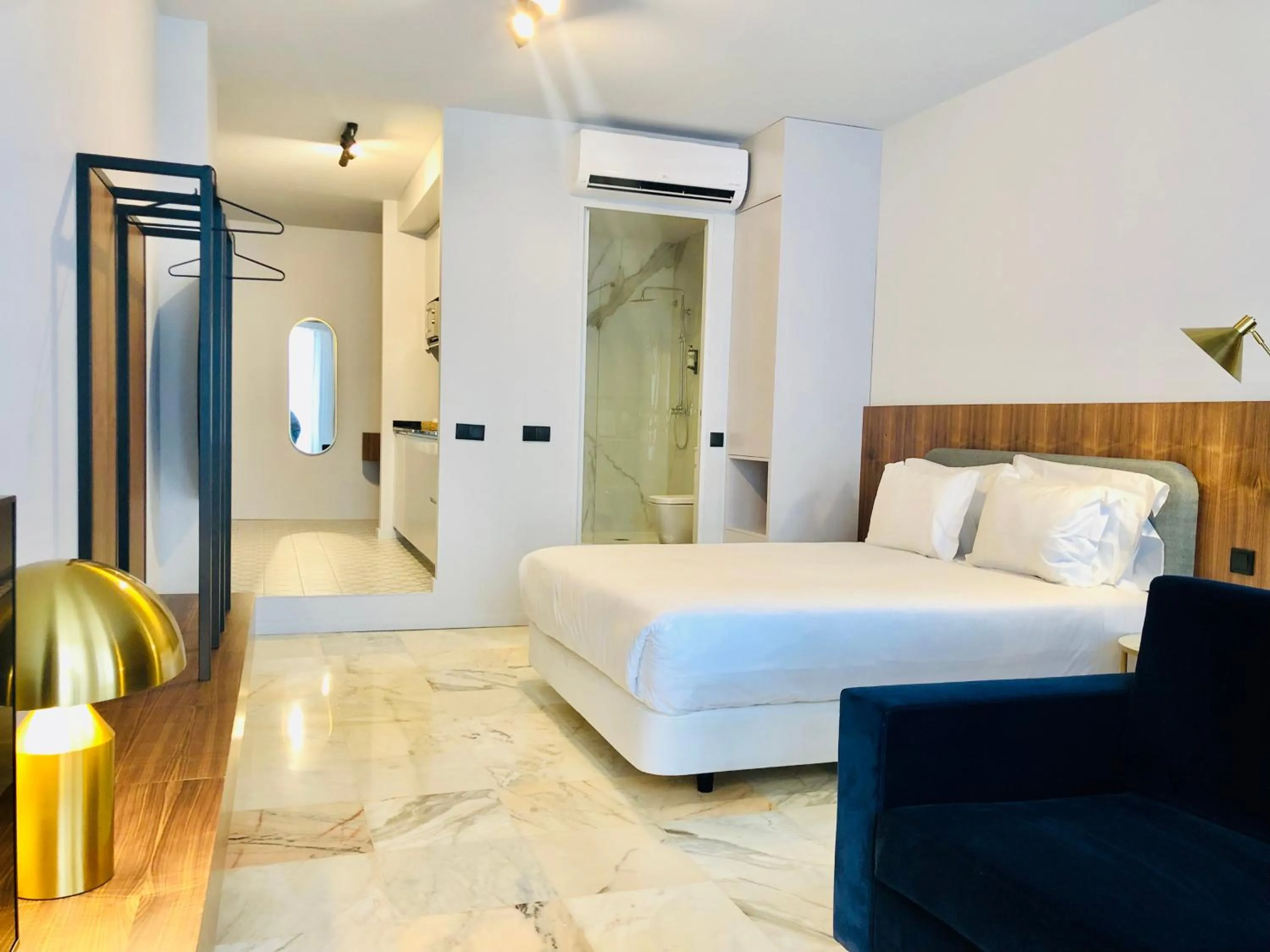 Bed in YOUROPO - Downtown