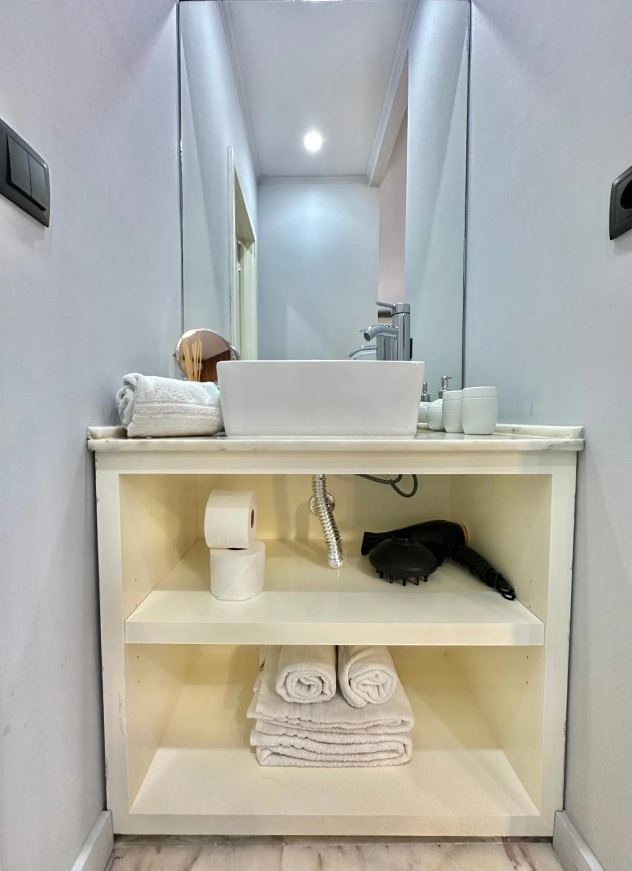 towels in YOUROPO - Downtown