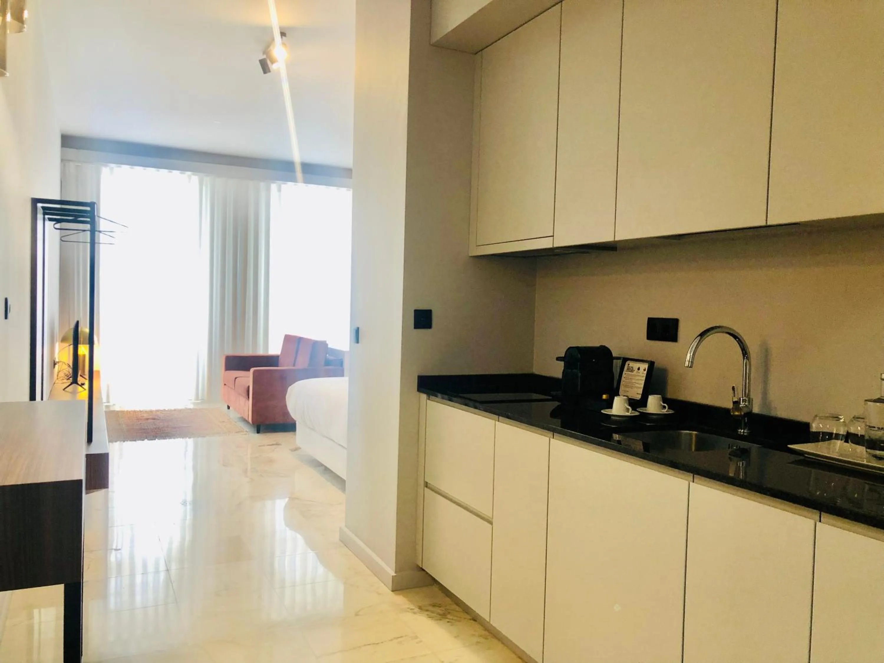 Coffee/tea facilities in YOUROPO - Downtown