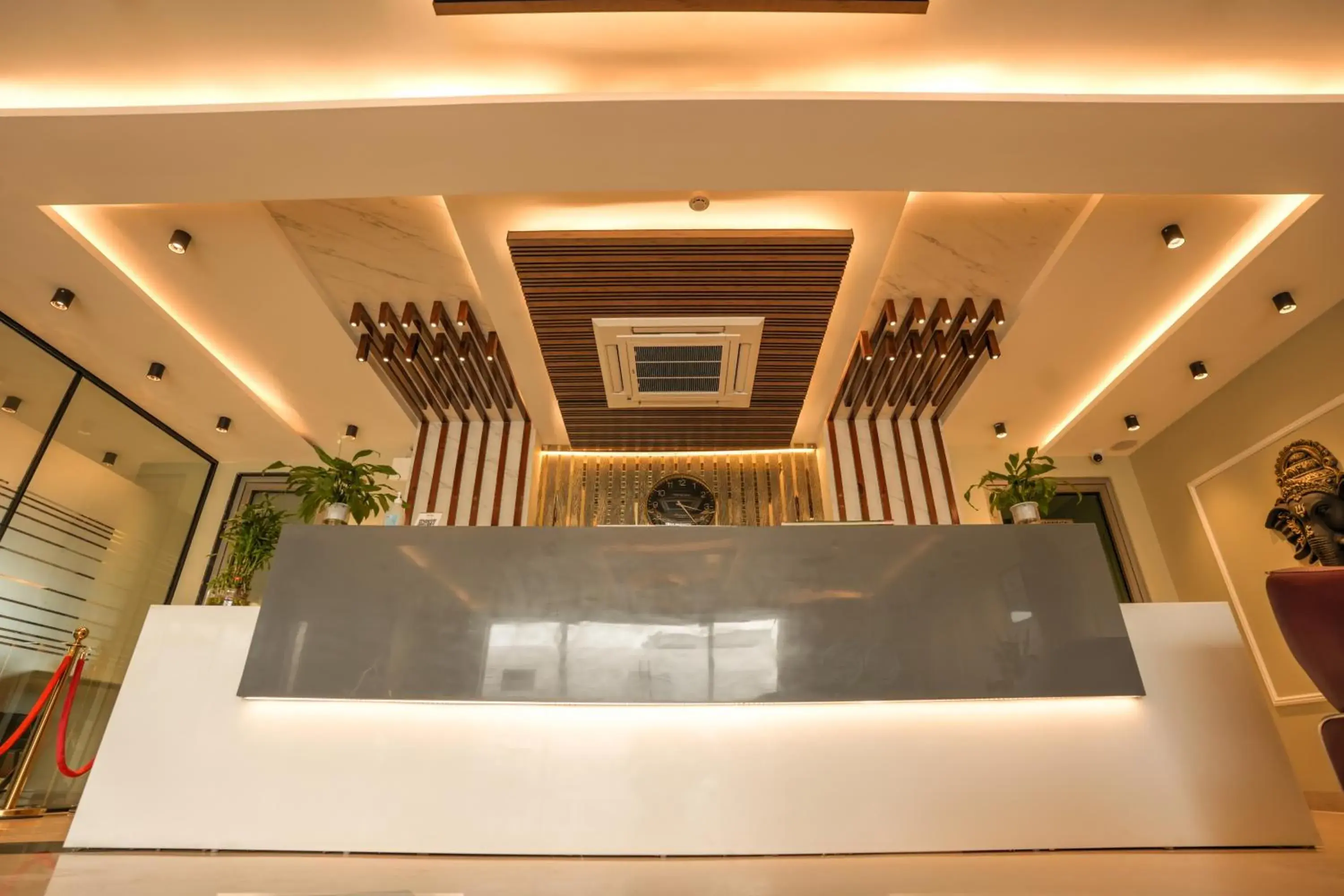 Lobby or reception in Hotel Rj Lobby or reception in Hotel Rj