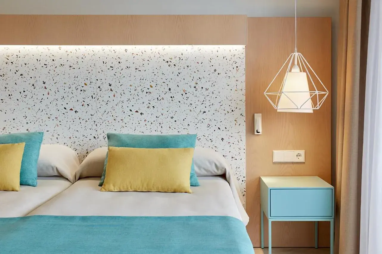 Photo of the whole room, Bed in Universal Aparthotel Elisa Photo of the whole room, Bed in Universal Aparthotel Elisa