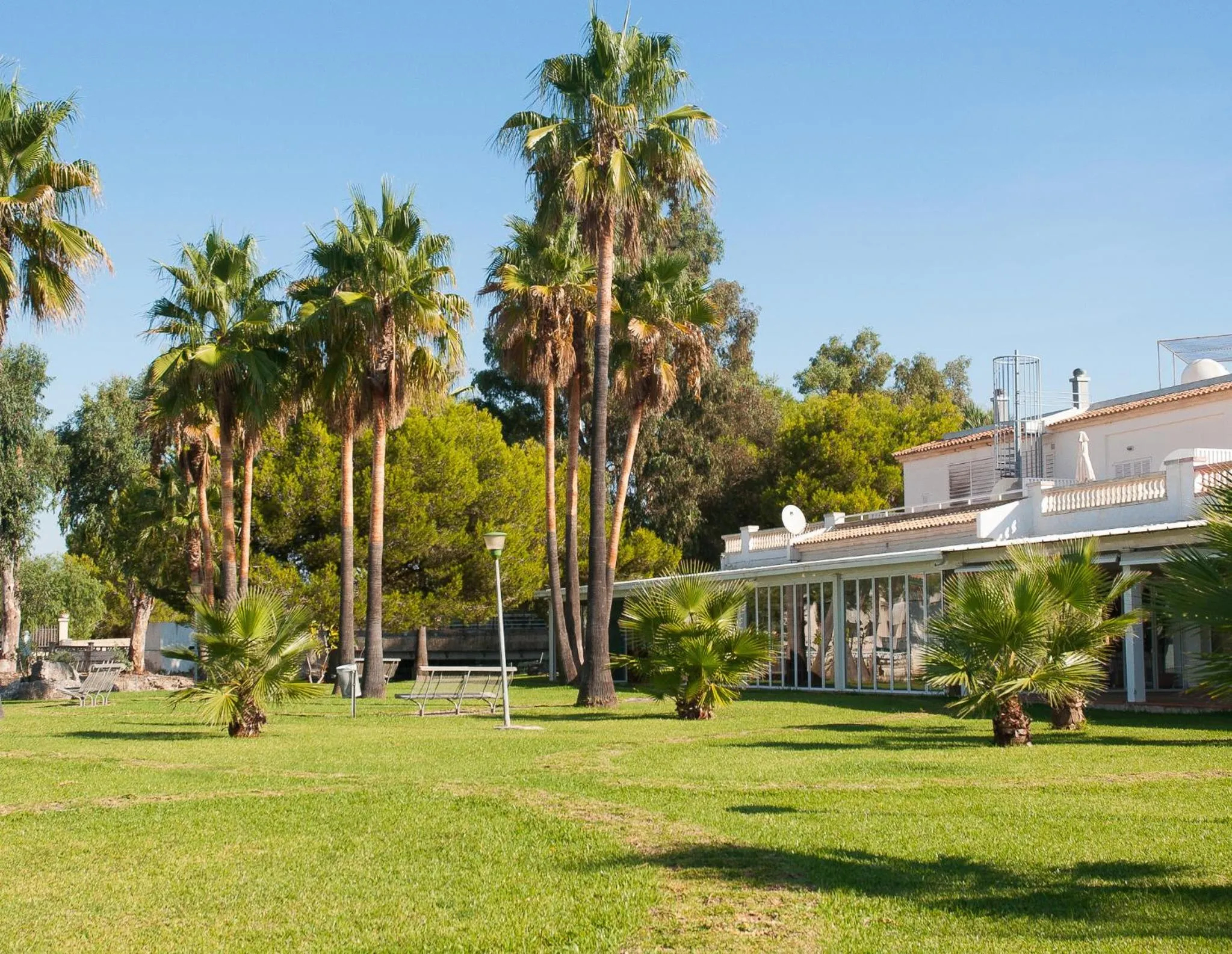 Facade/entrance in Universal Aparthotel Elisa