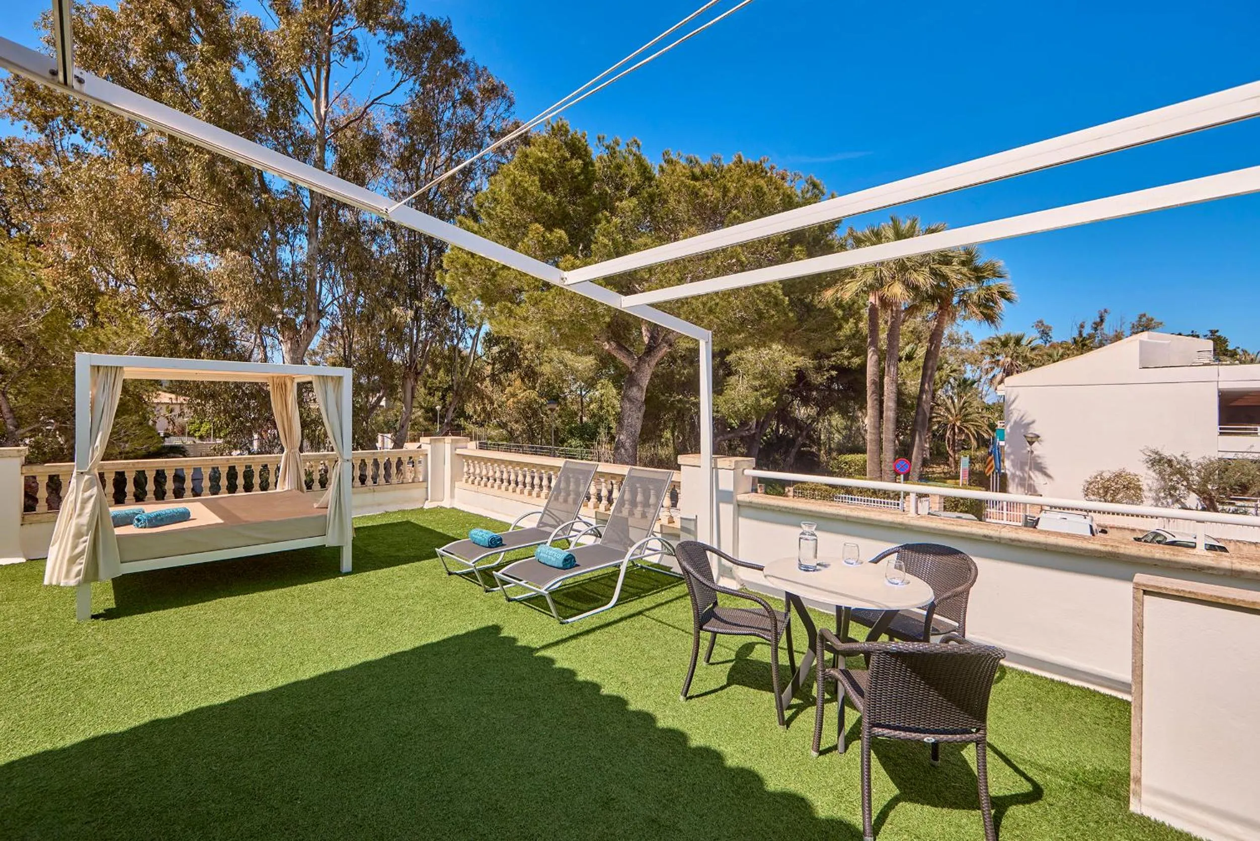 Balcony/Terrace in Universal Aparthotel Elisa