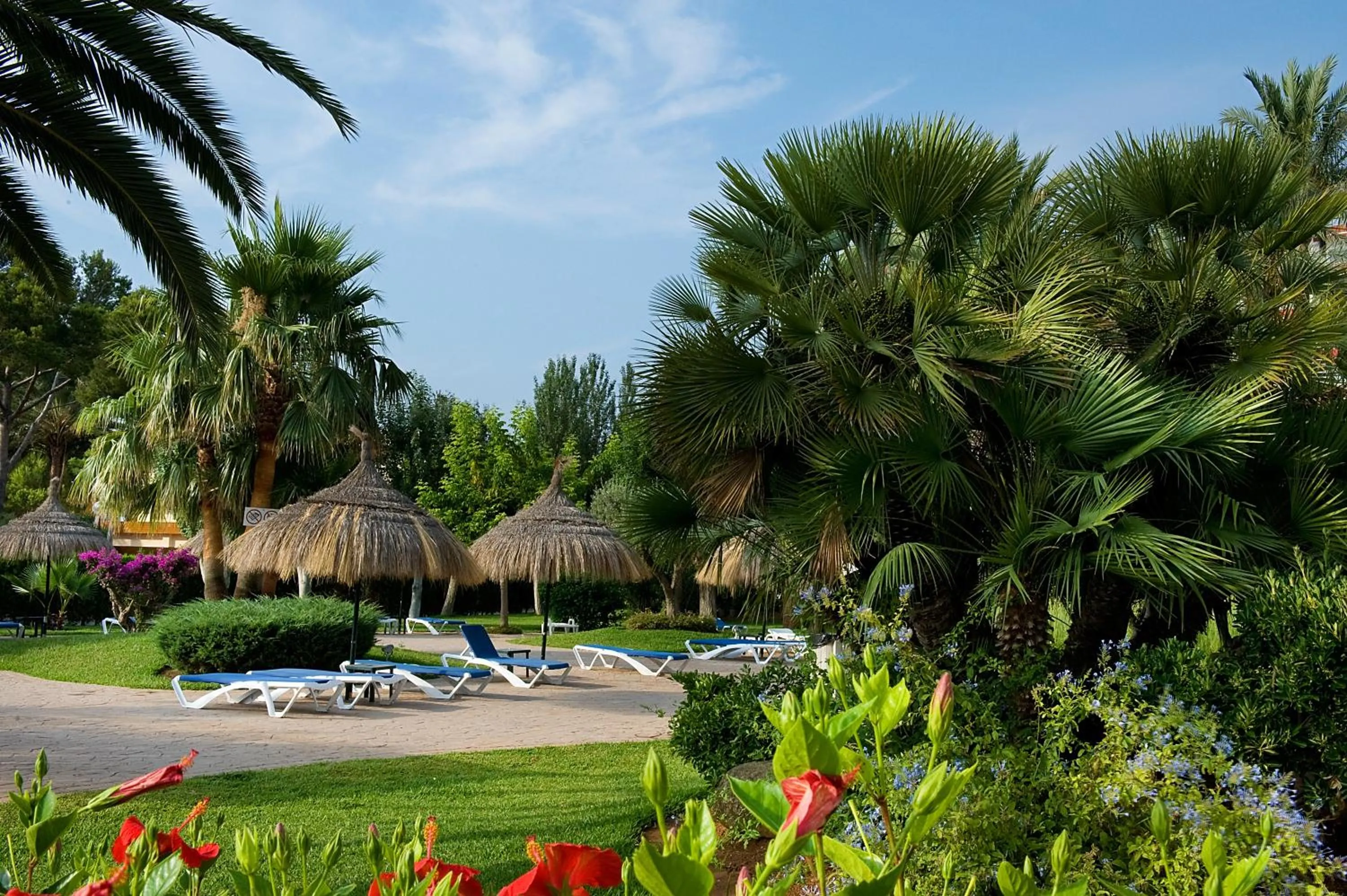 Facade/entrance in Apartamentos Siesta I