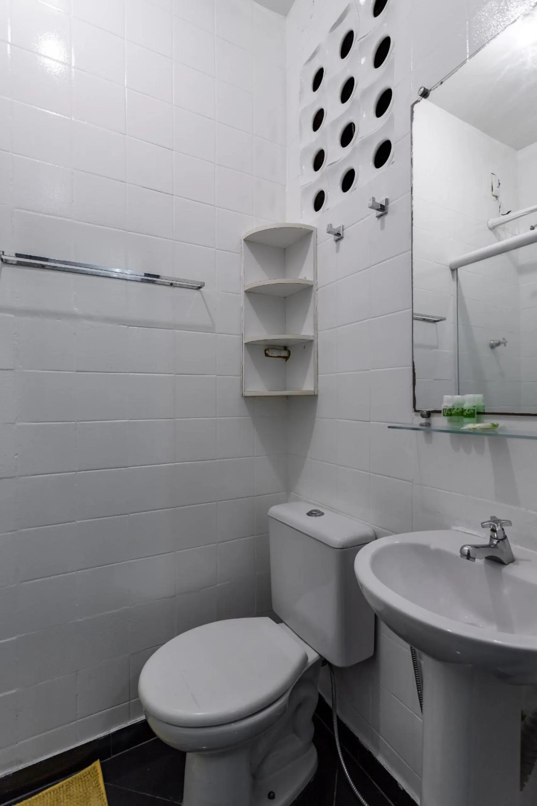 Bathroom in Estúdio em Copacabana - Ideal para famílias - JC509 Z2