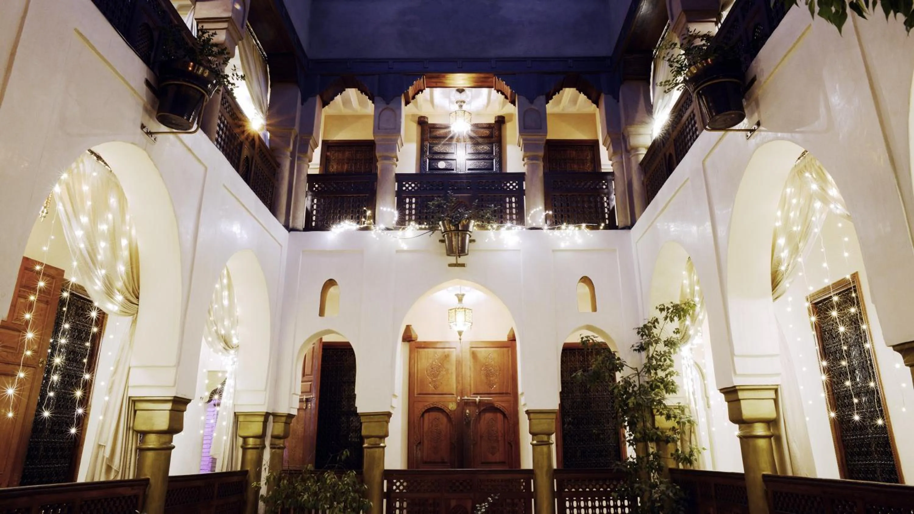 Property building in Riad Wow