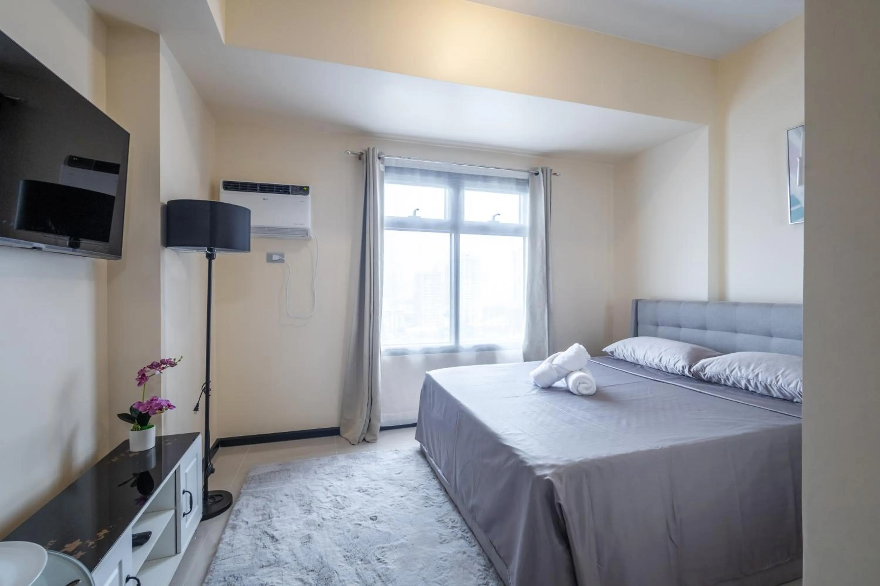 Superior Studio in The Radiance Manila Bay