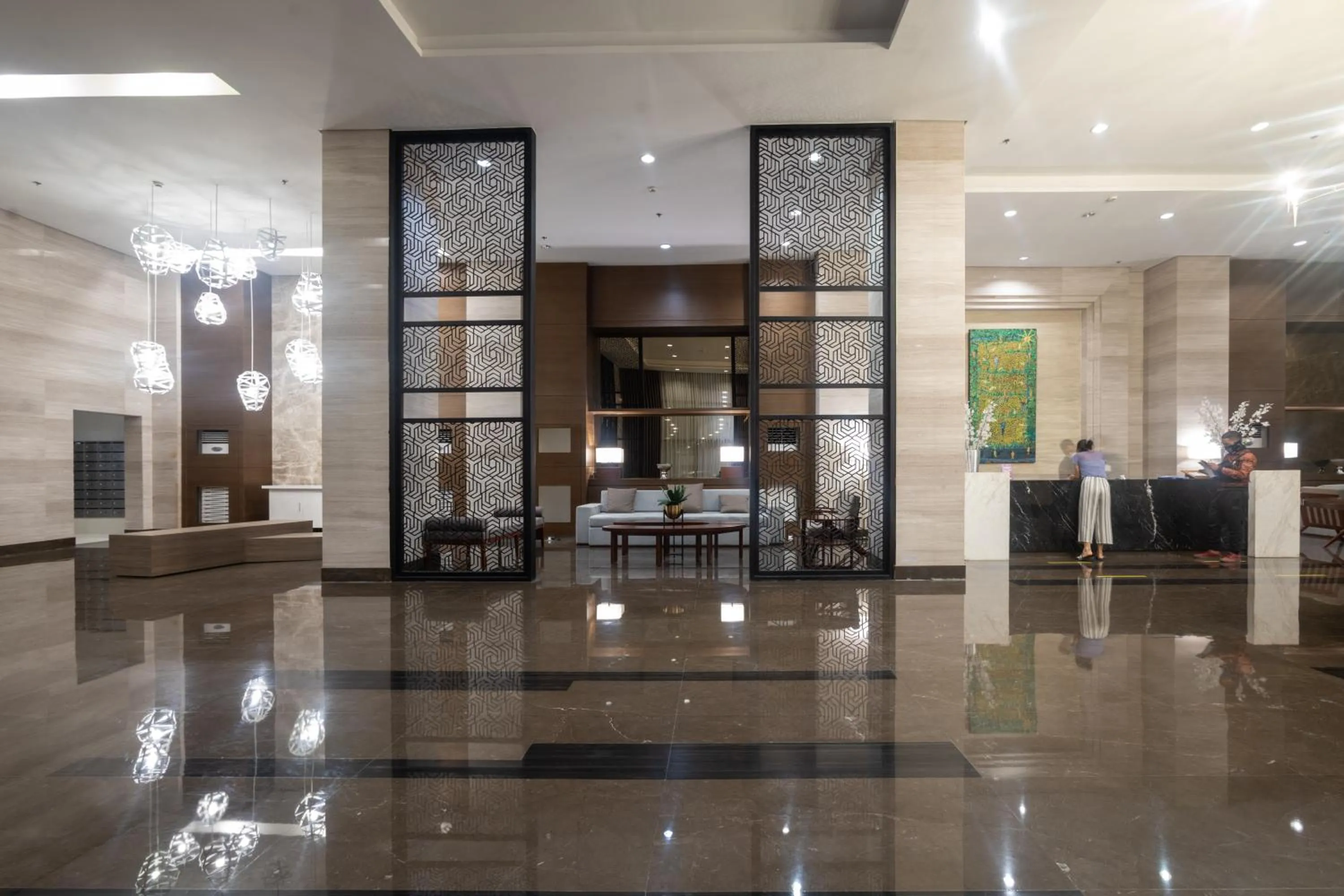 Lobby or reception in The Radiance Manila Bay
