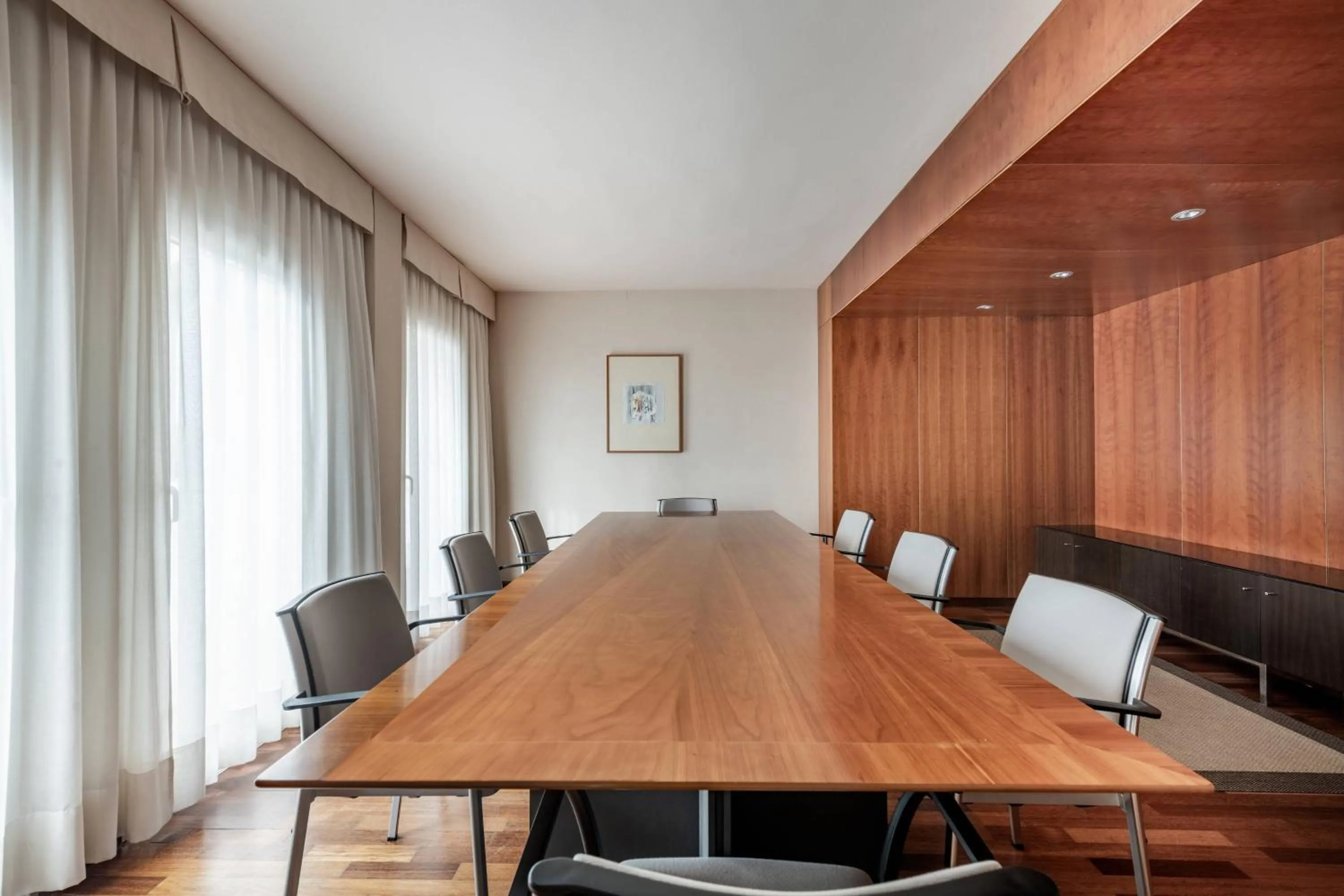 Meeting/conference room in AC Hotel La Línea by Marriott