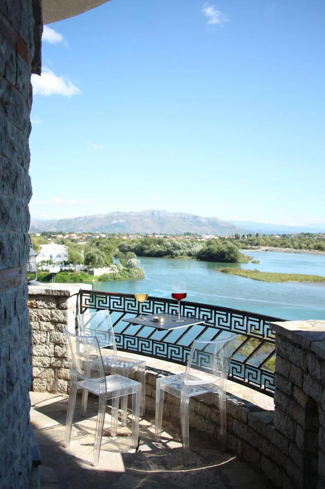 Patio in Hotel Iliria