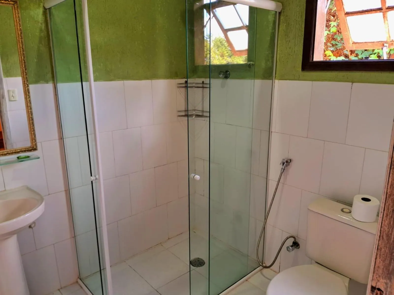 Shower in Pousada Atalaia