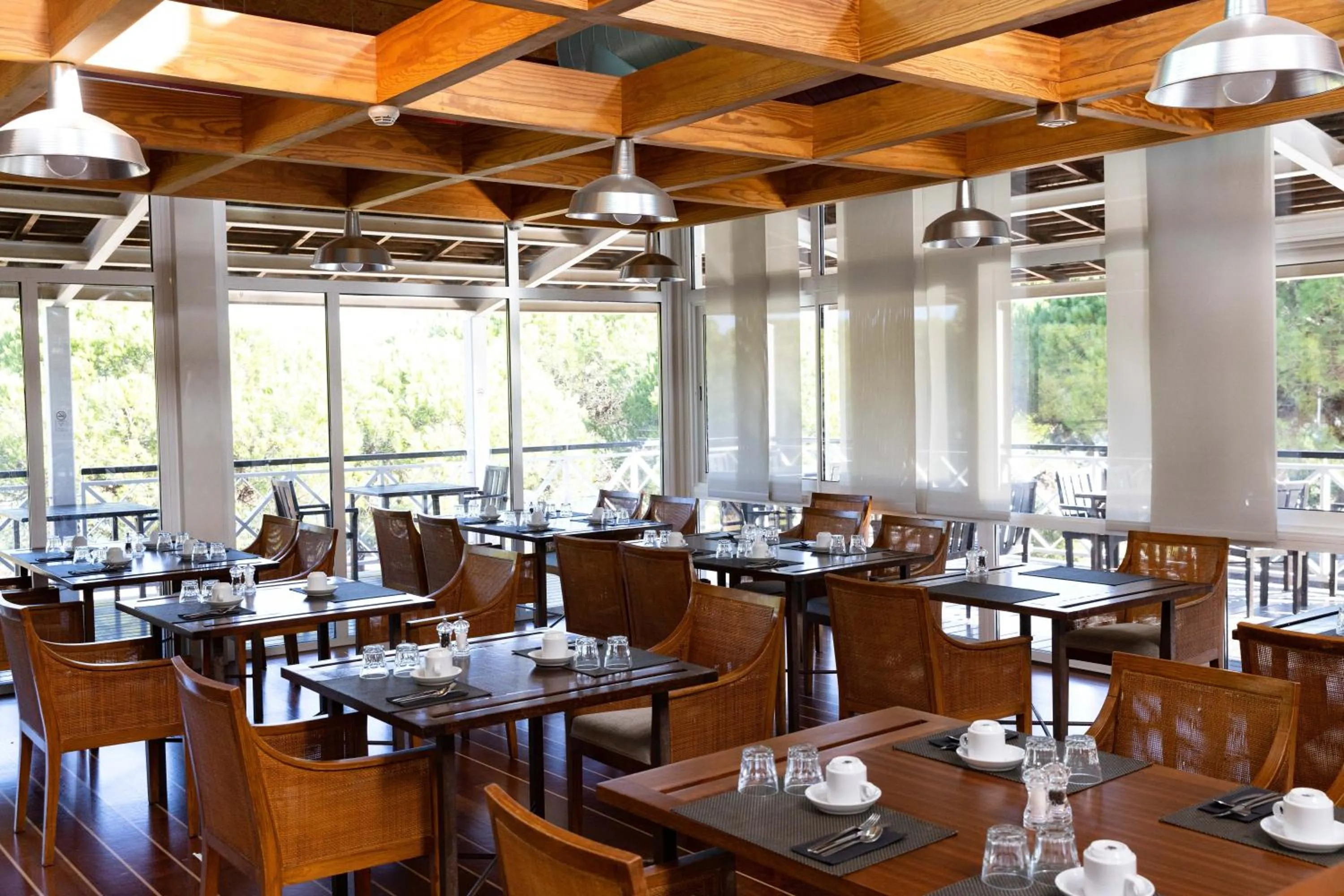 Restaurant/places to eat in Hotel Nuevo Portil Golf