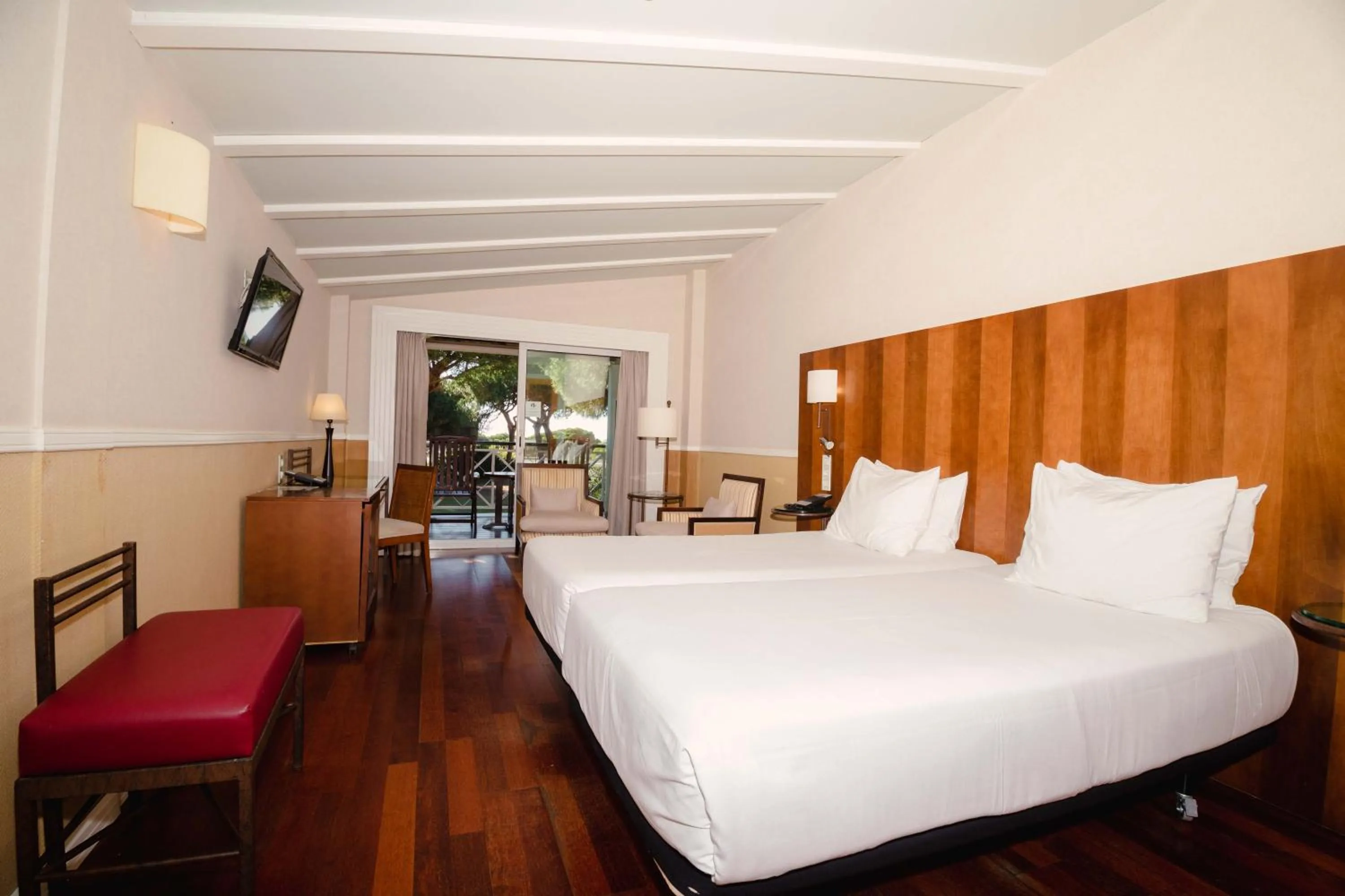 Bedroom, Bed in Hotel Nuevo Portil Golf