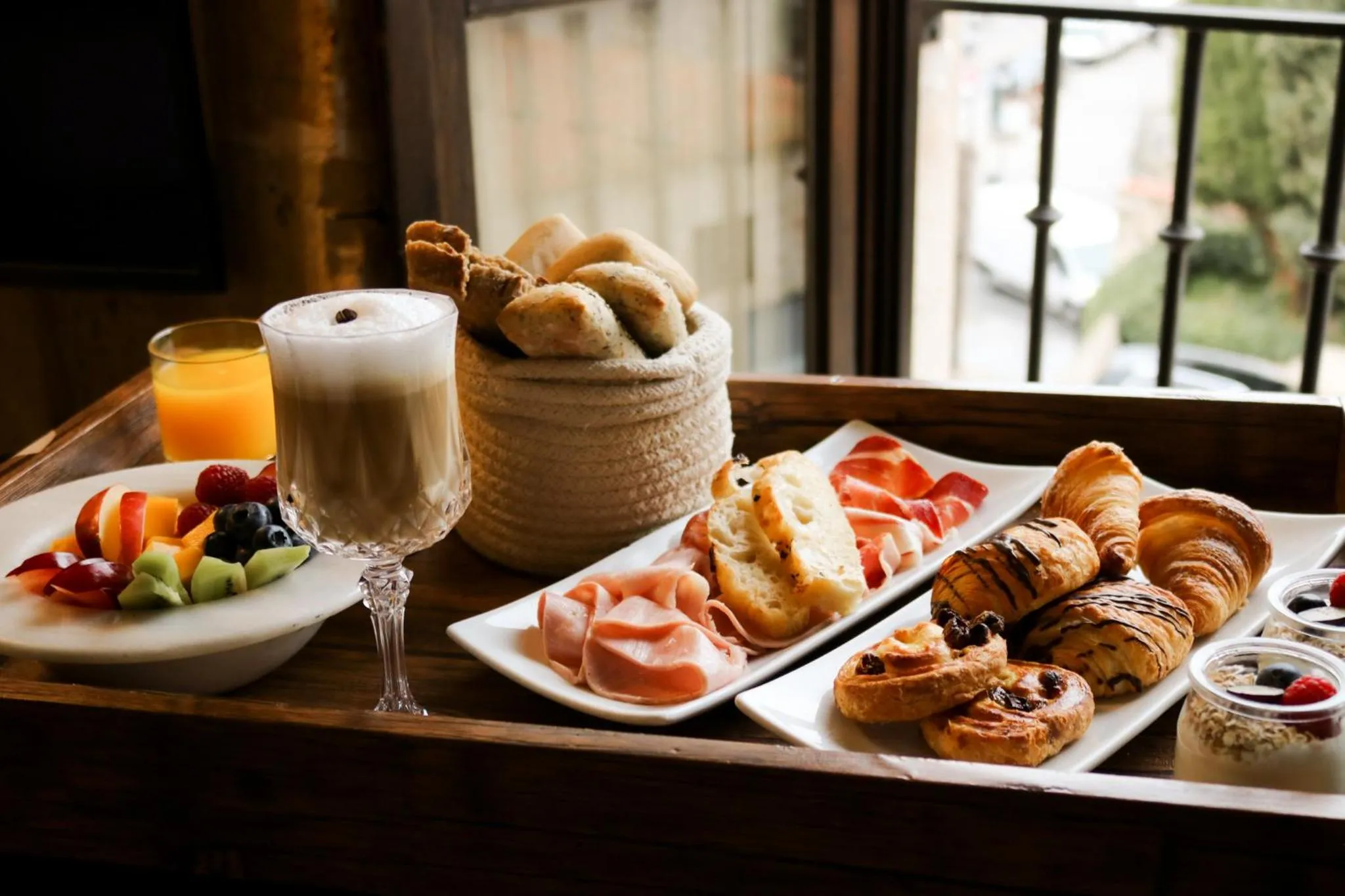 Breakfast in Hospes Palacio de San Esteban, a Member of Design Hotels