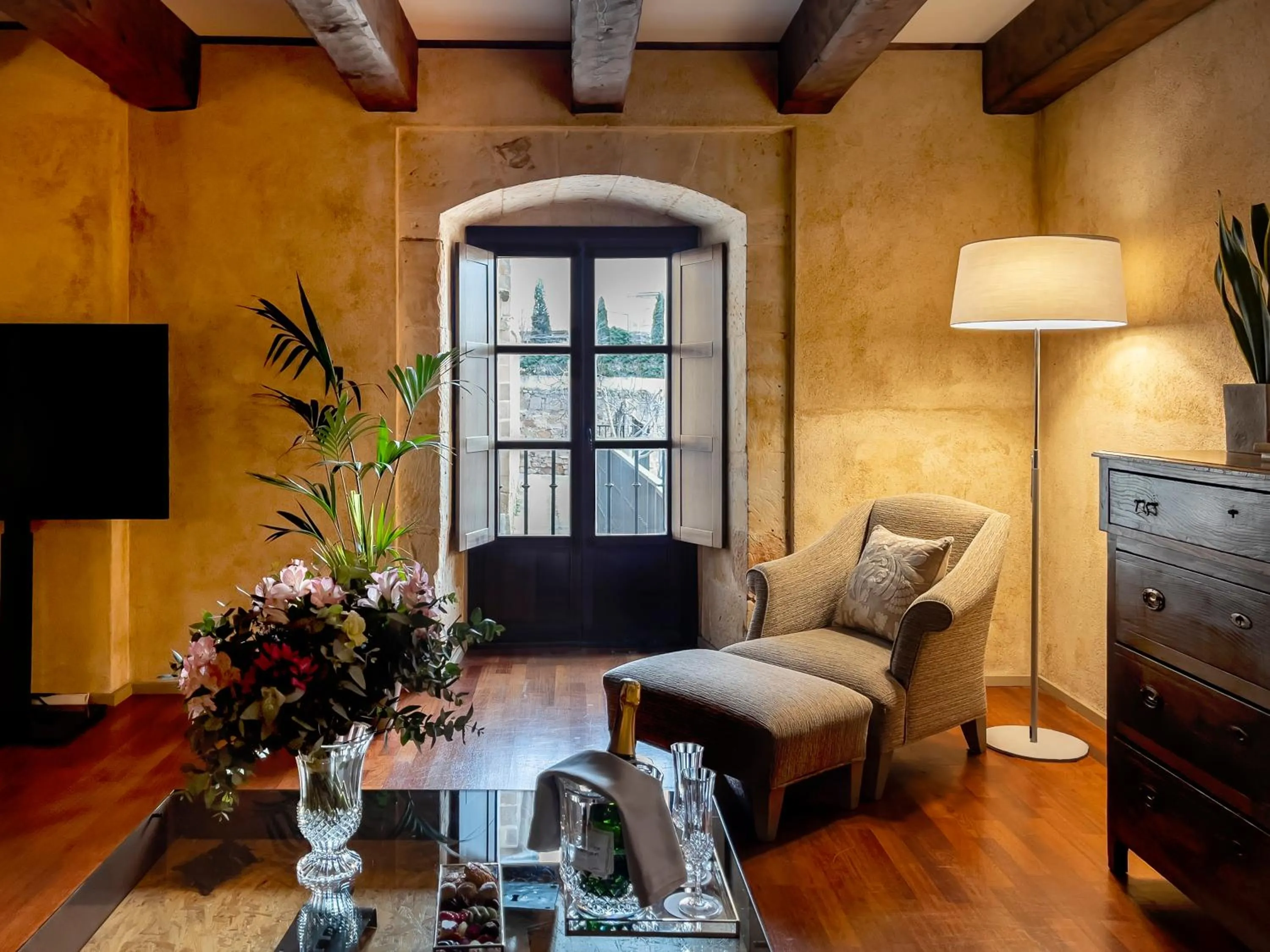 Seating area in Hospes Palacio de San Esteban, a Member of Design Hotels