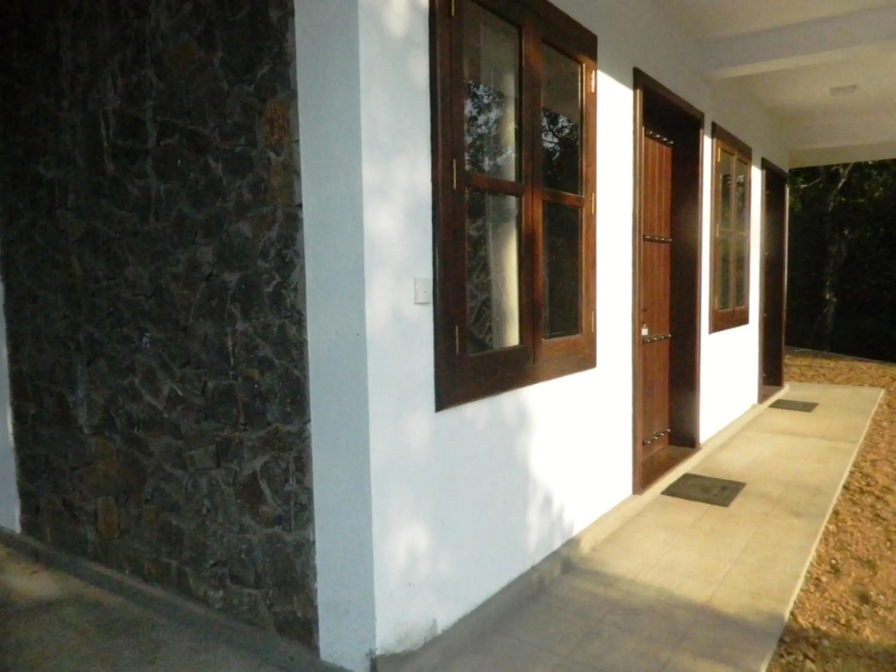 Deluxe Twin Room - single occupancy in Birds Paradise Hotel Deluxe Twin Room - single occupancy in Birds Paradise Hotel