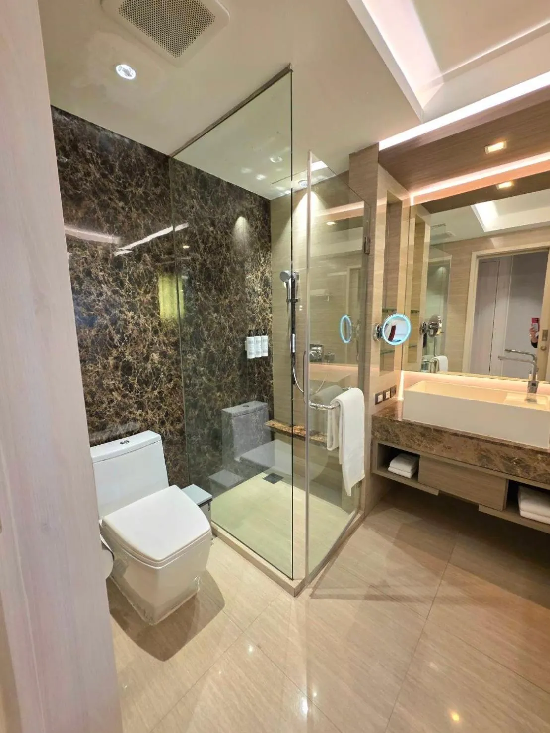 Graceland Bangkok by Grace Hotel - SHA Extra Plus