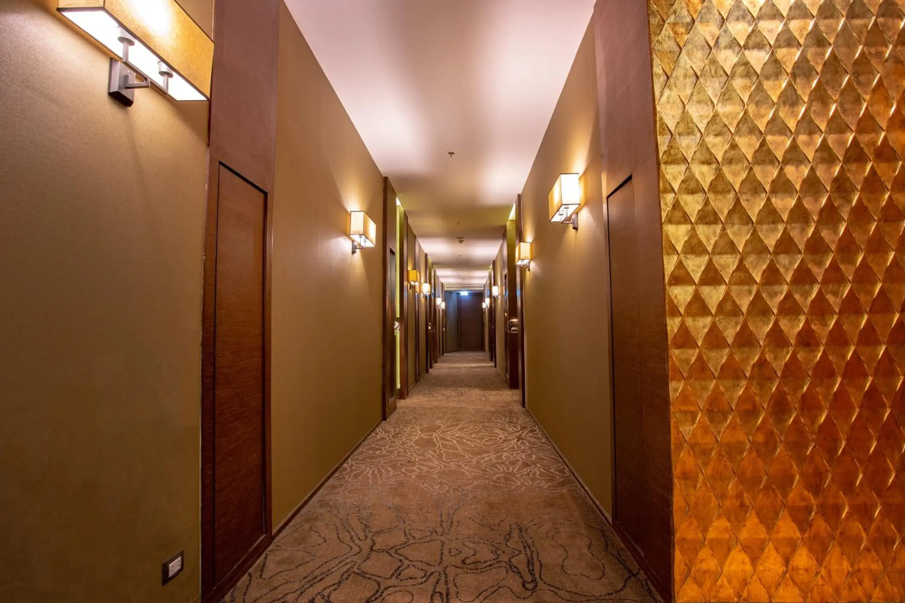 Graceland Bangkok by Grace Hotel - SHA Extra Plus Graceland Bangkok by Grace Hotel - SHA Extra Plus