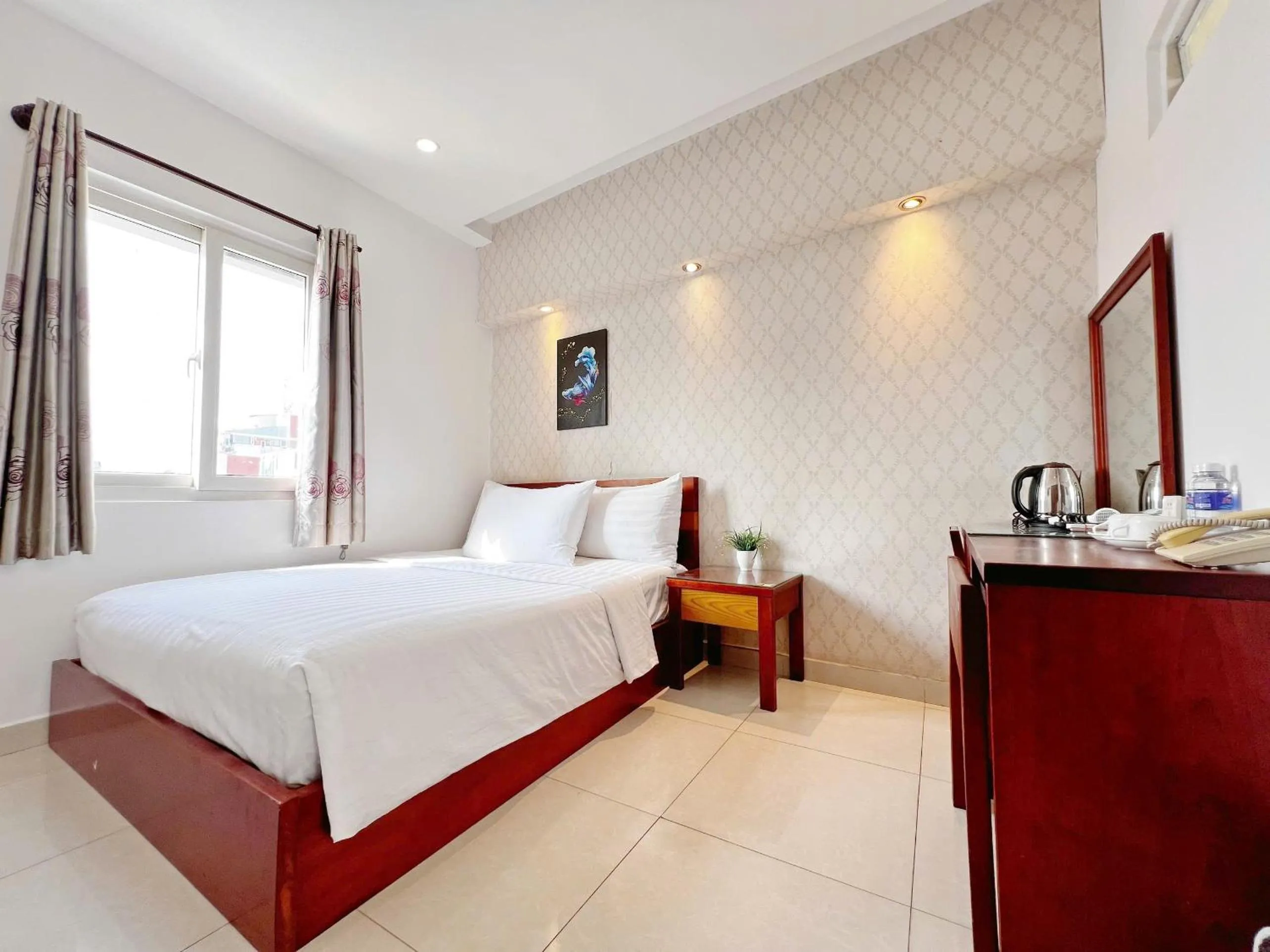Property building, Bed in SaiGon Europe Hotel