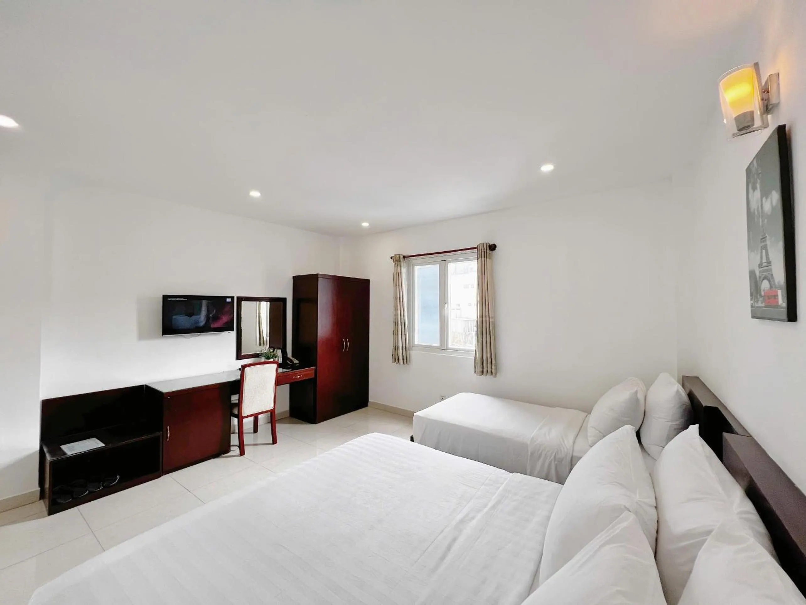 Property building, Bed in SaiGon Europe Hotel